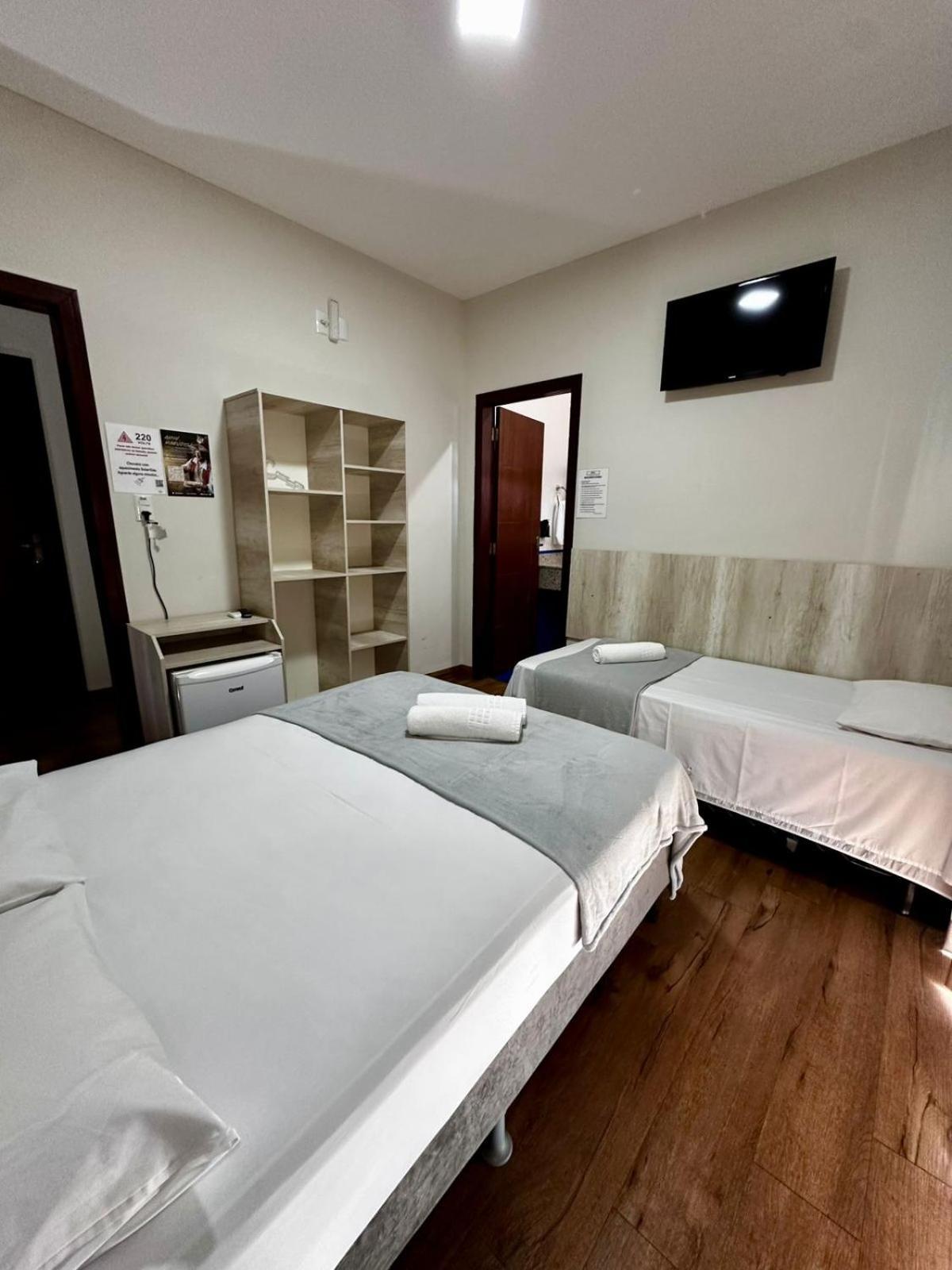 Quarto Triplo com Varanda