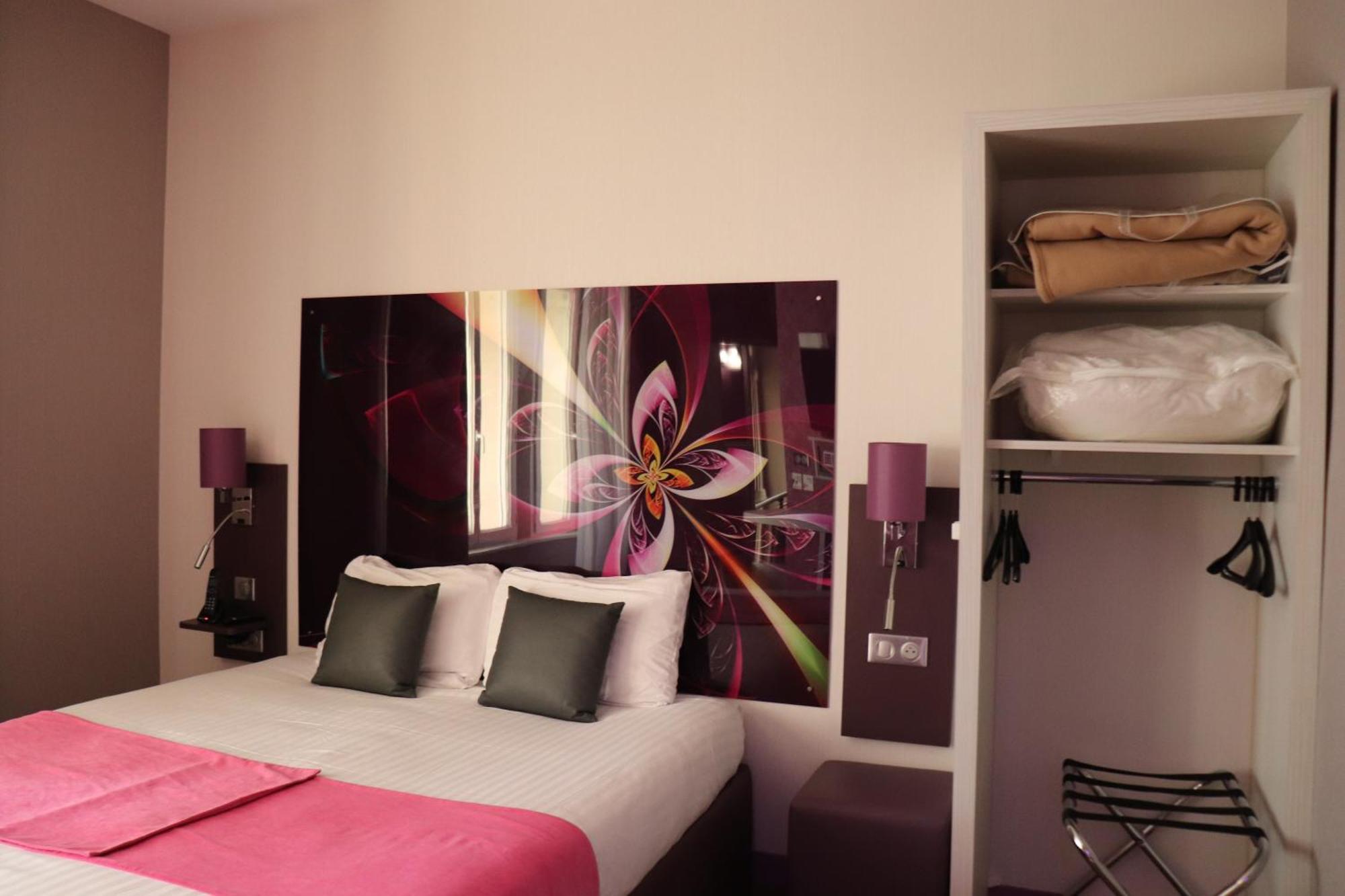 Chambre Double - Accessible aux Personnes à Mobilité Réduite