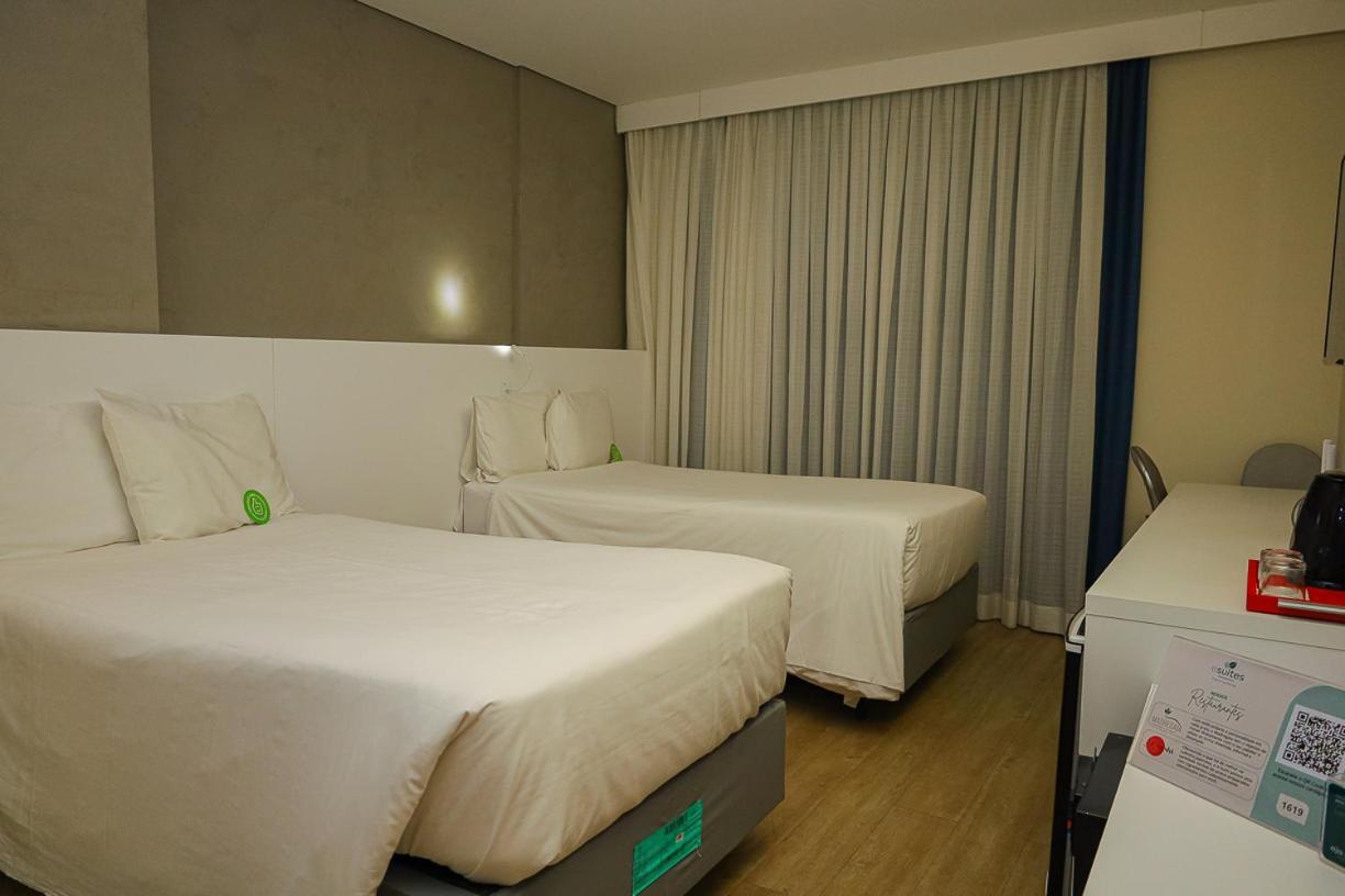 Quarto Superior com 2 Camas de Solteiro