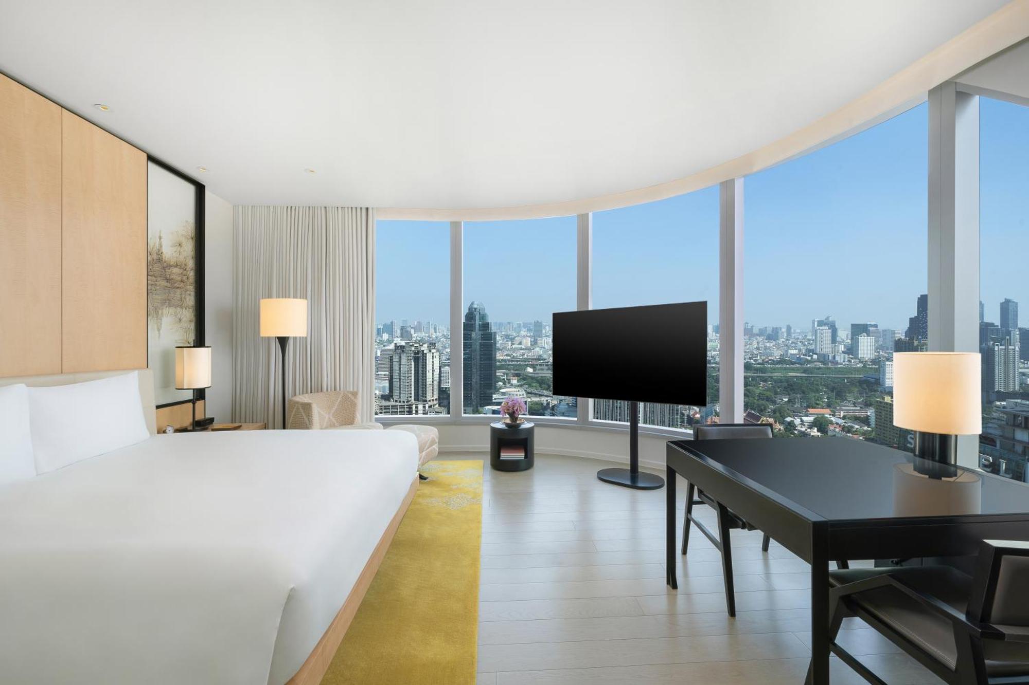 Deluxe King Room