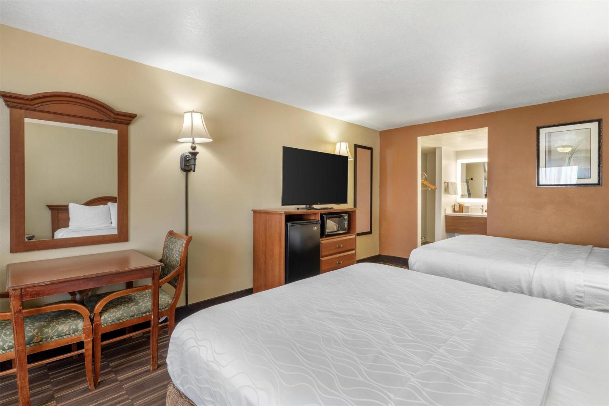 Queen Room with Two Queen Beds