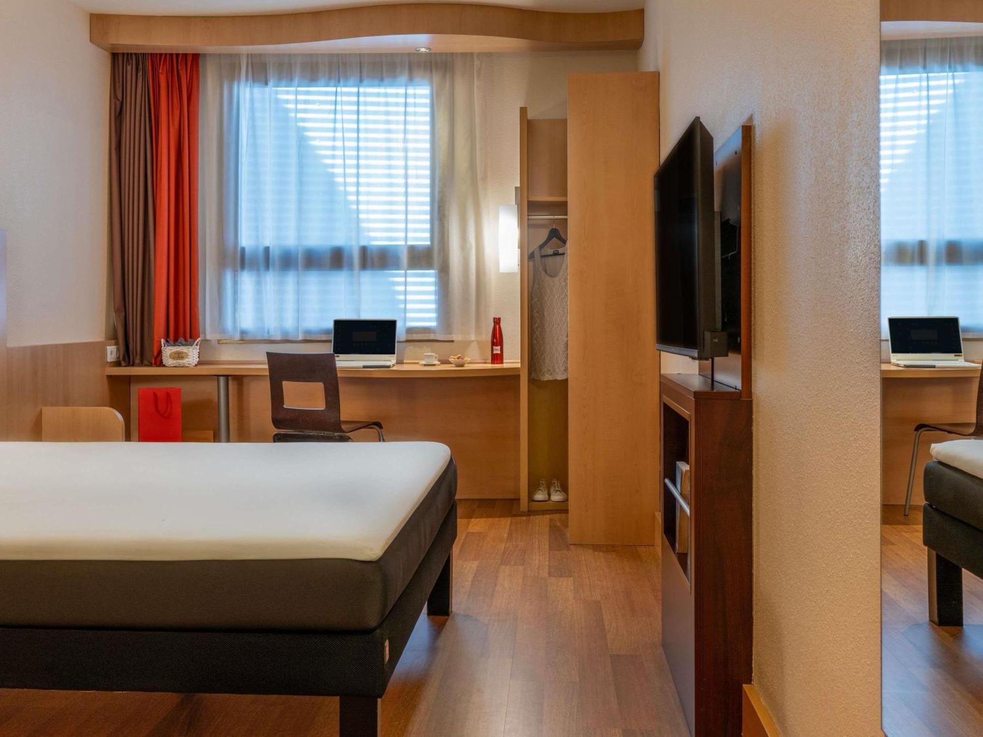 Double Room with View,1693291072:JPEG
