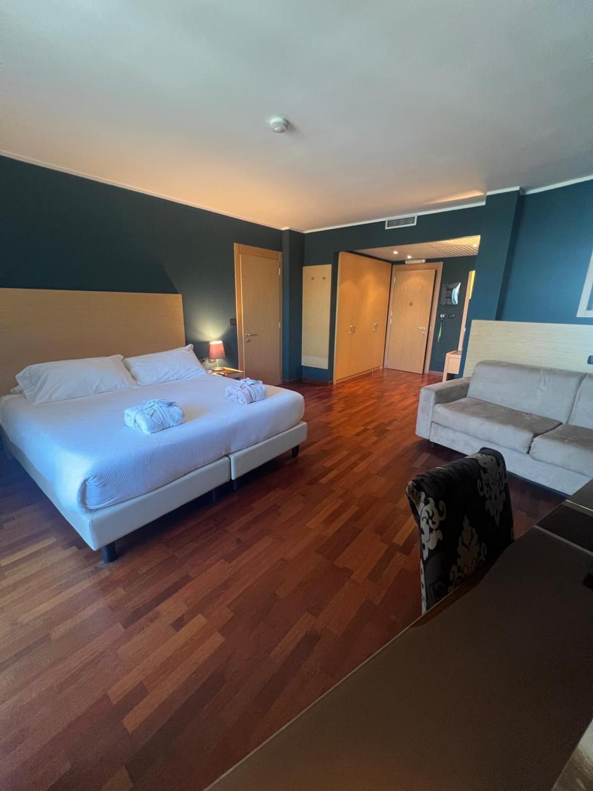 Suite Superior con Vista Montagna