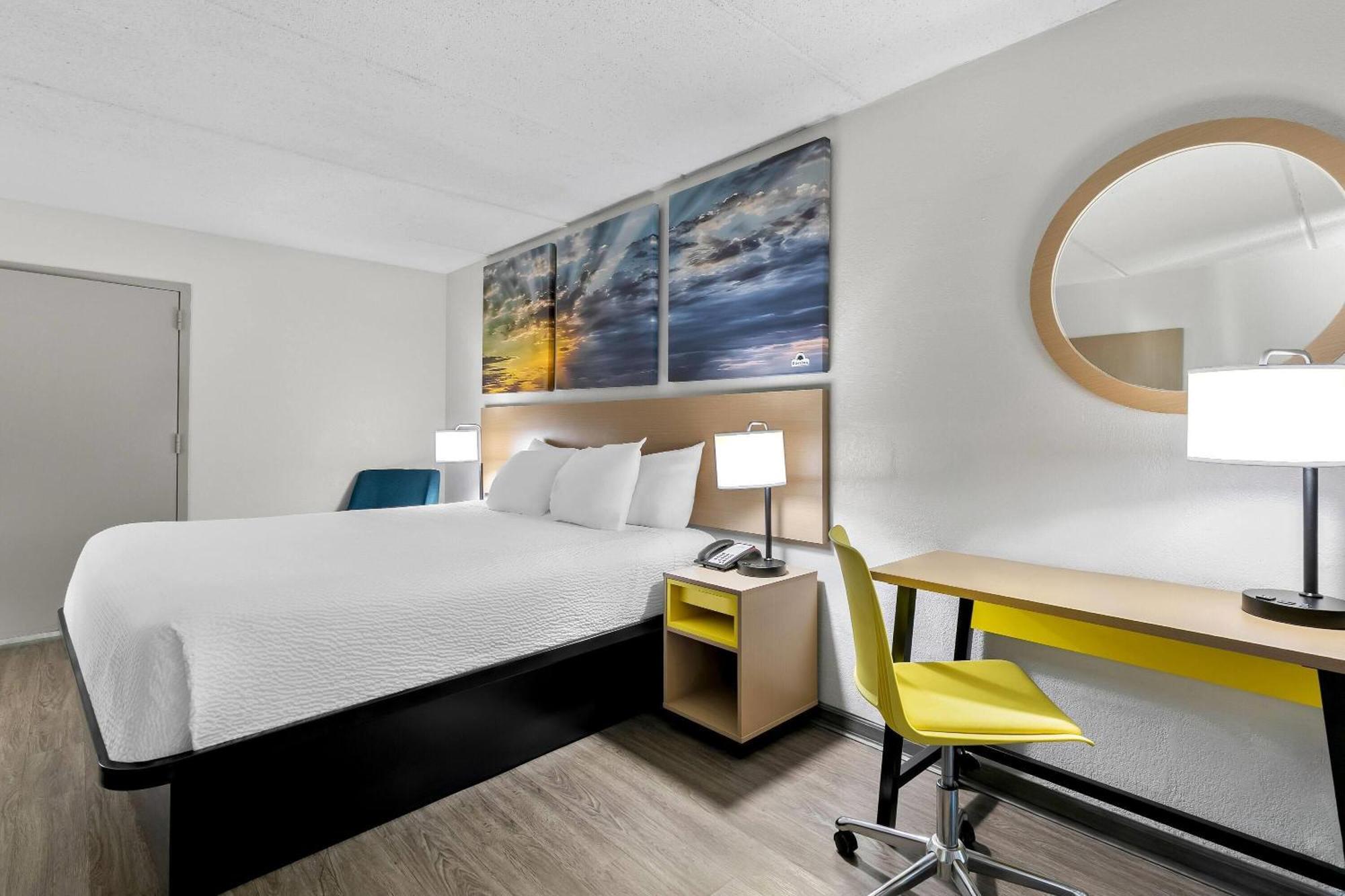 Business King Room - Non-Smoking