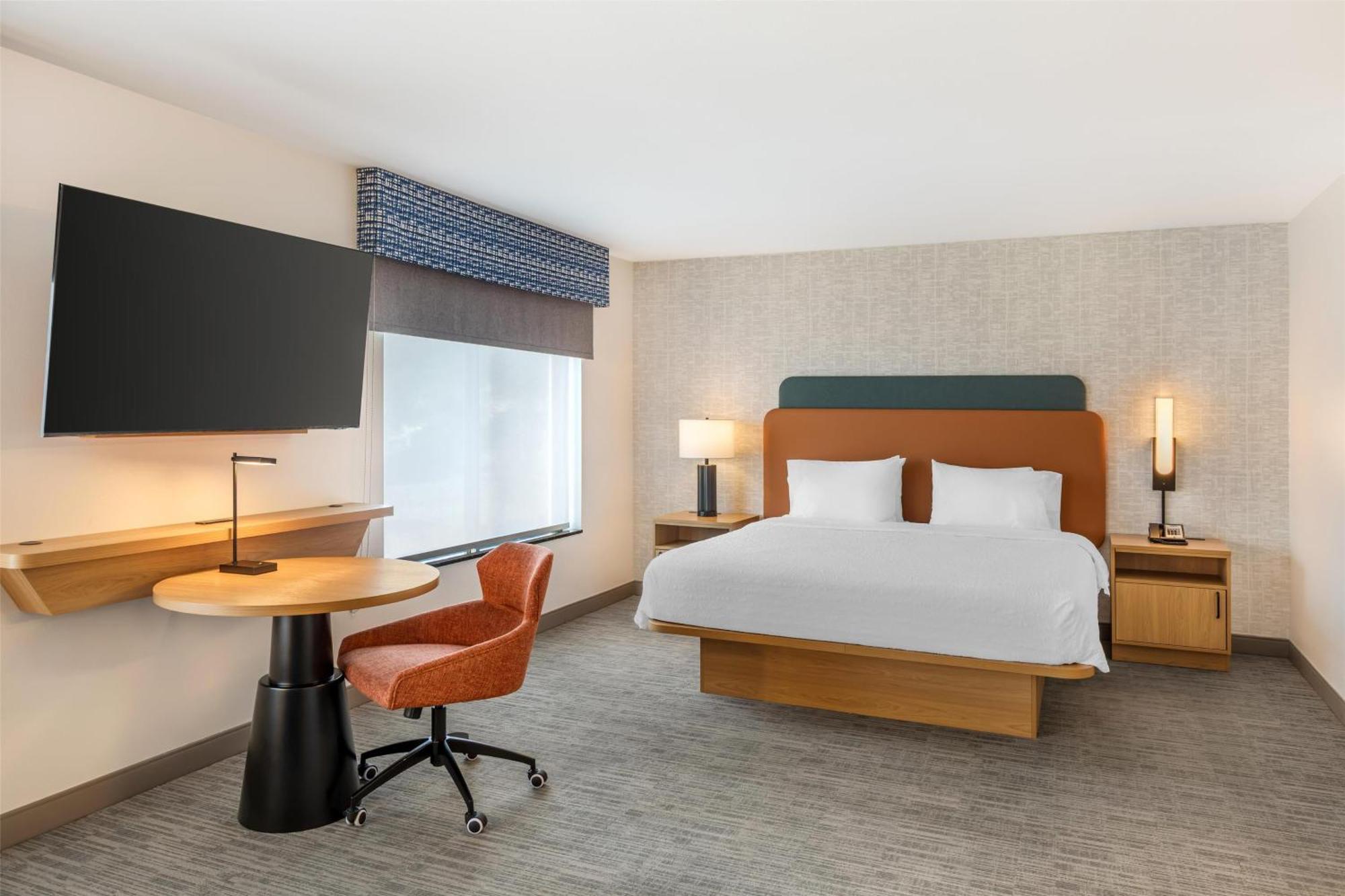 King Studio Suite with Sofa Bed - Non-Smoking