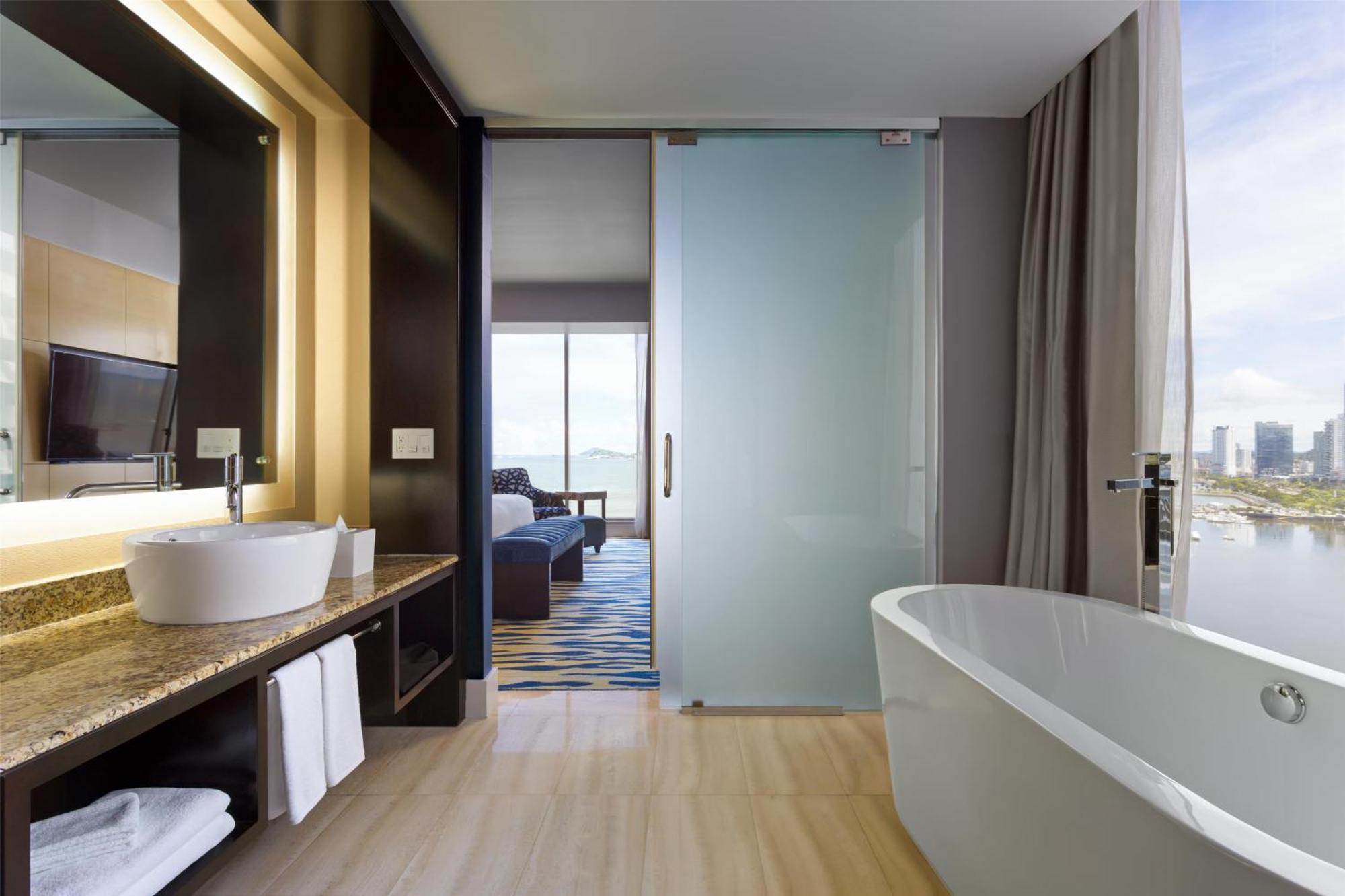 Junior King Suite with Ocean View