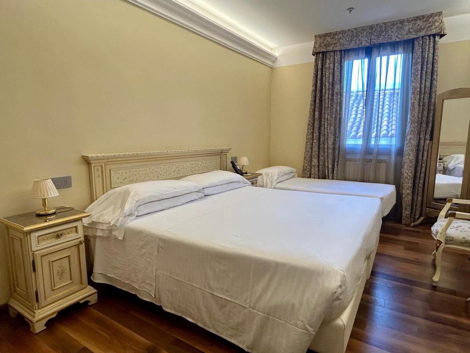 Quarto Triplo Clássico