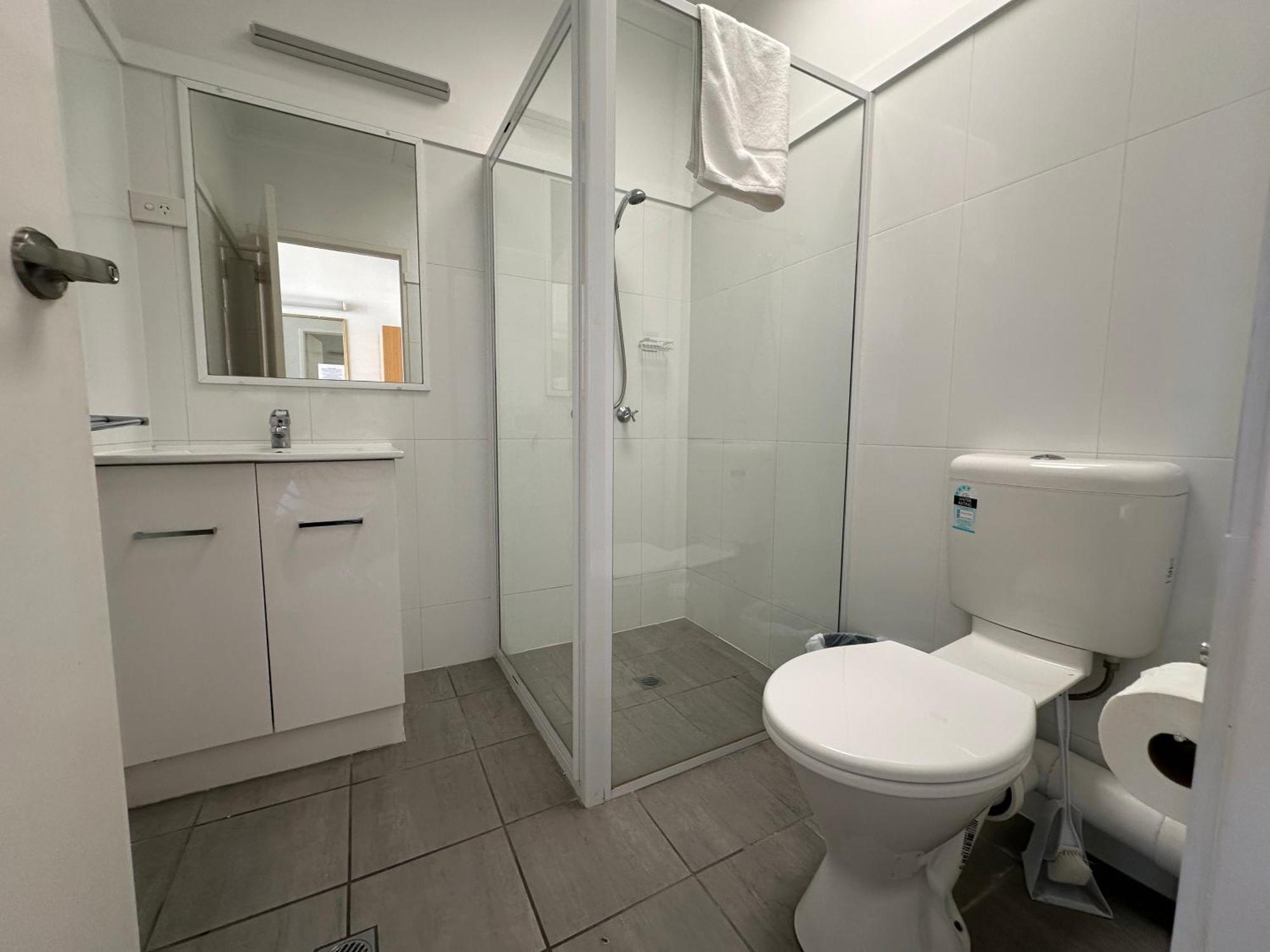 Twin Room (No Pets)