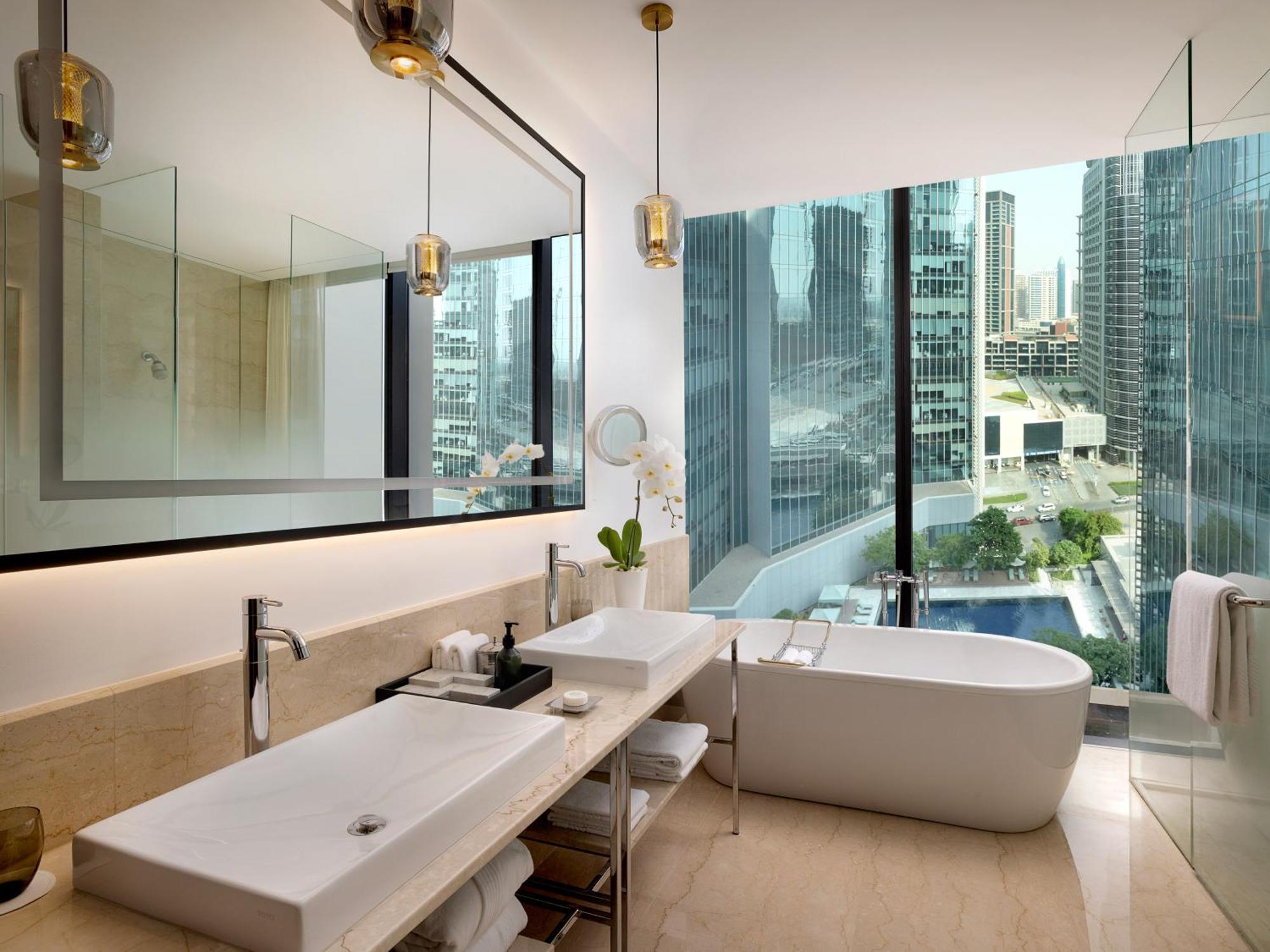 Habitación Superior con vistas a la piscina