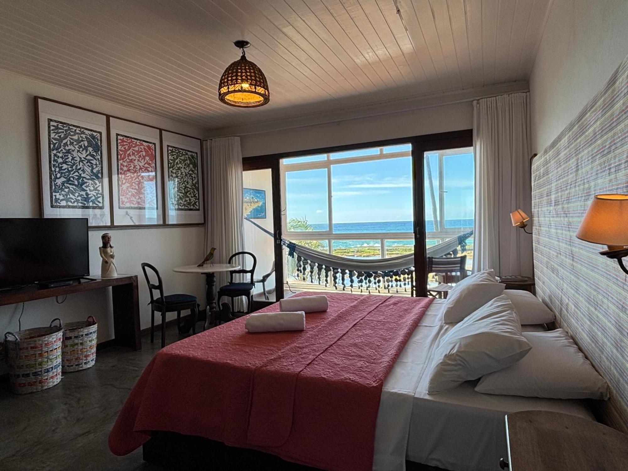Quarto Duplo com Varanda e Vista do Mar