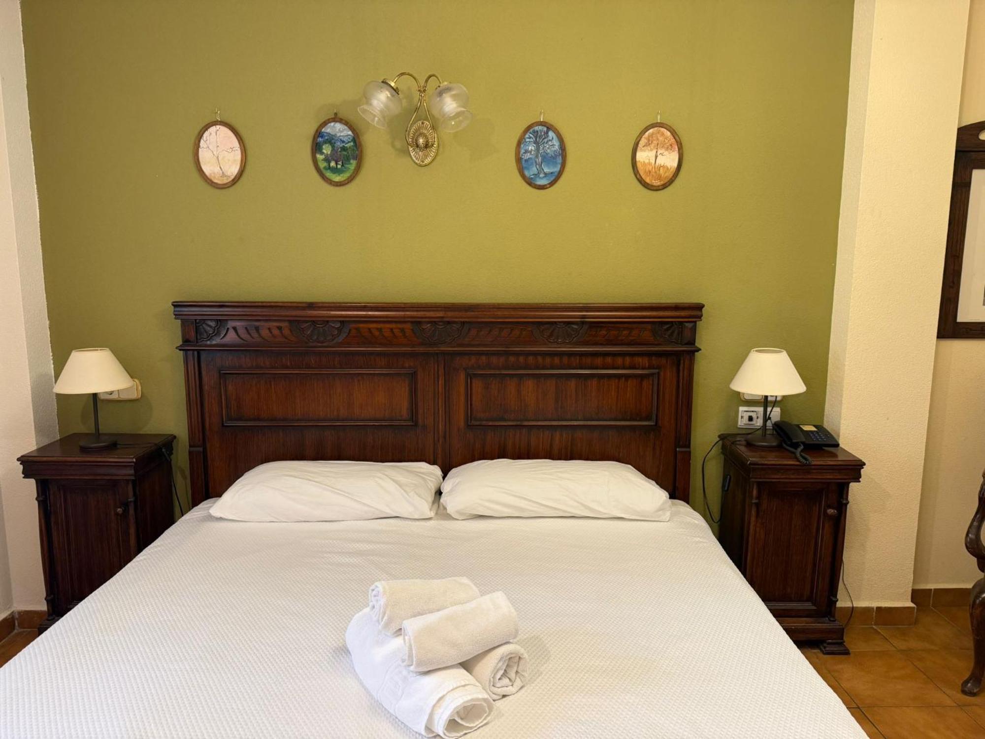 Standard Double Room,1698650008:JPEG