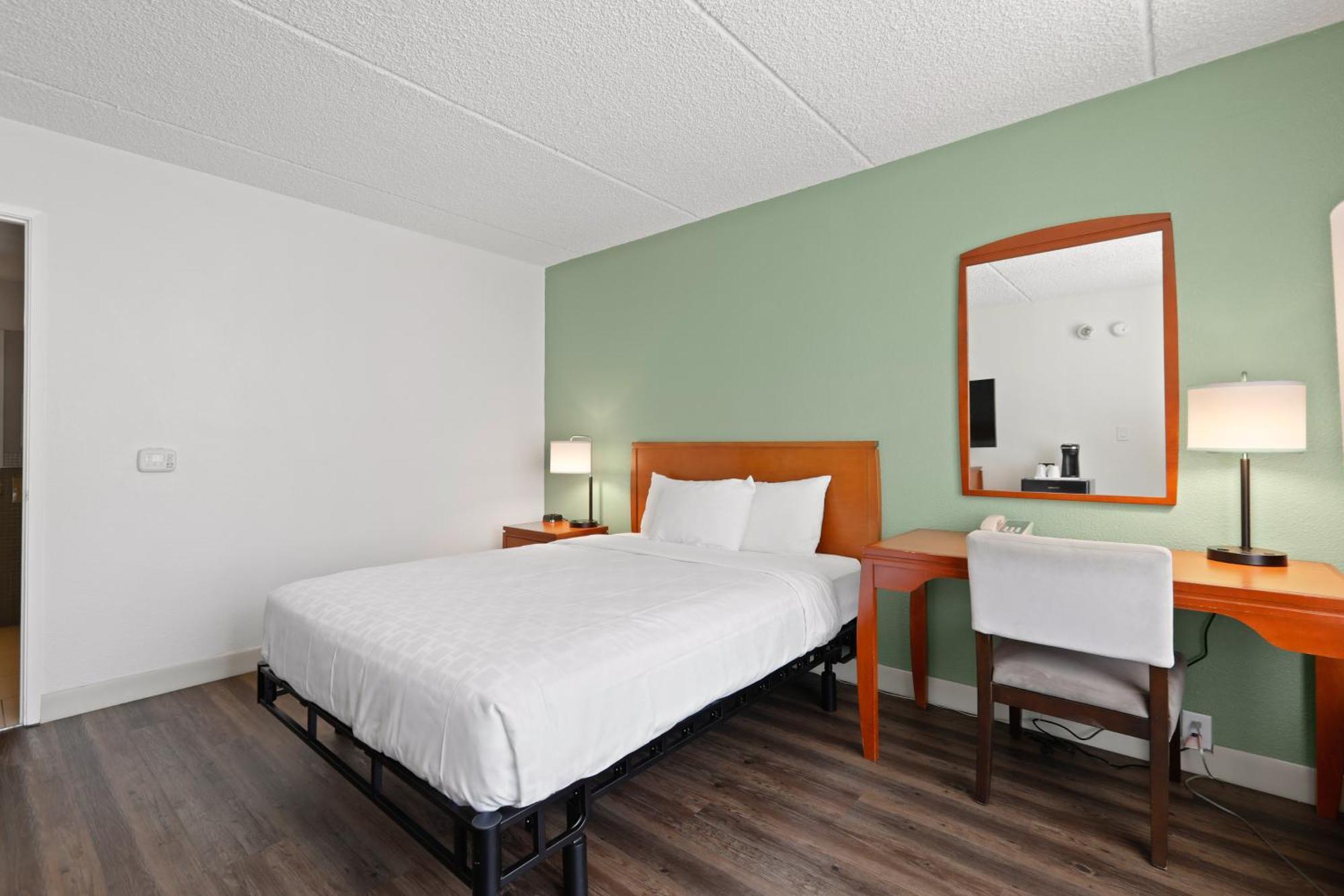 Queen Room - Disability Access