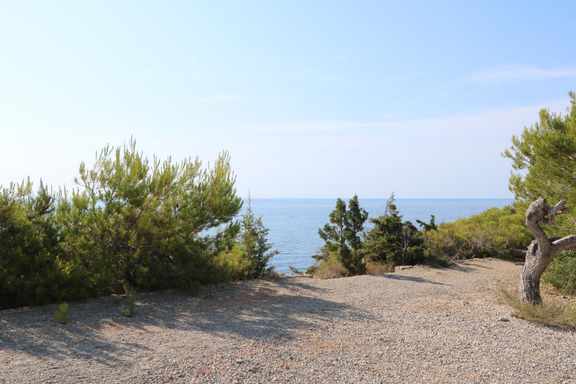 Two-Bedroom Apartment - Oceanfront,1698899142:JPEG