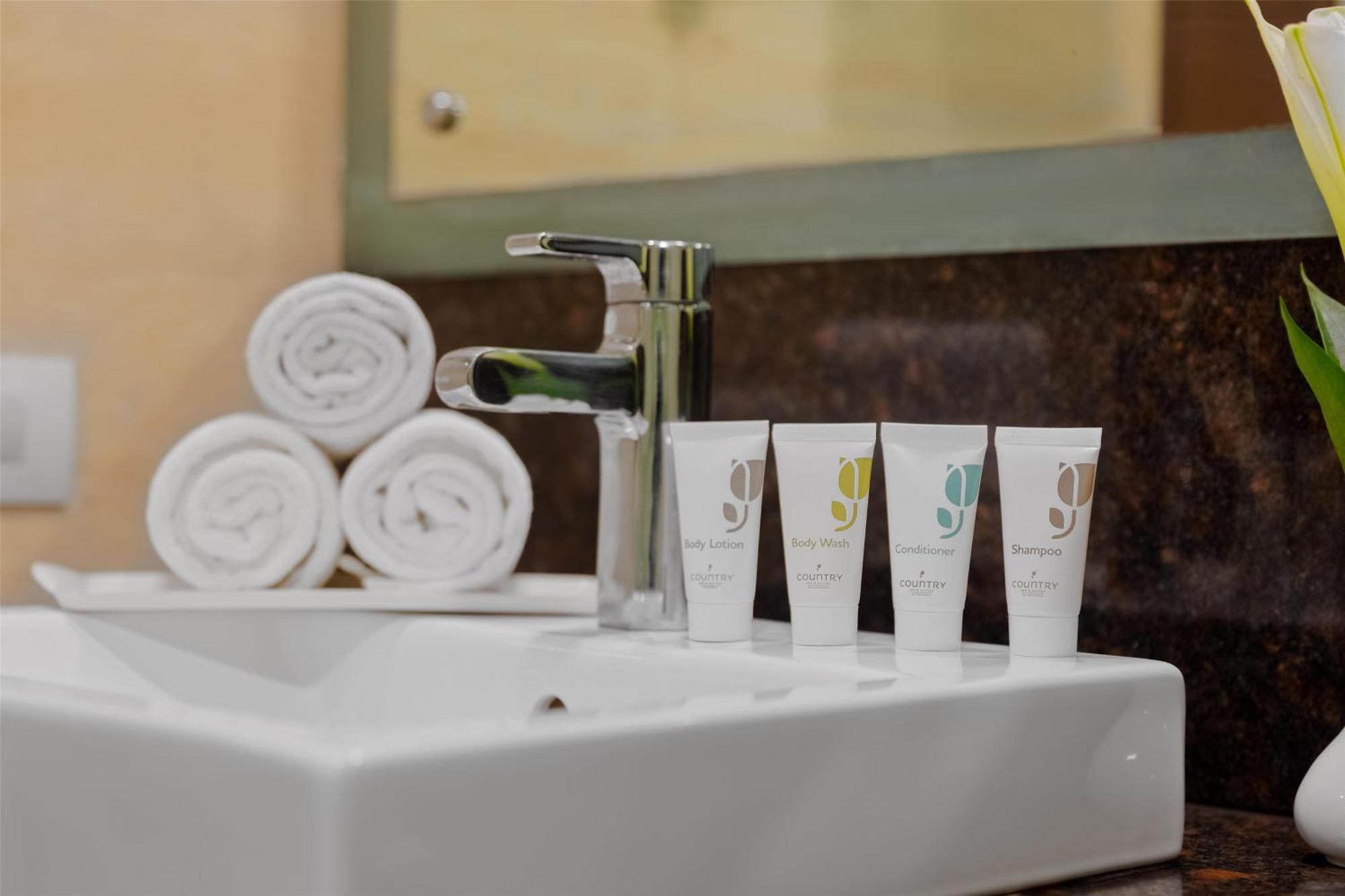 Standard Room with Happy Hours: 1+1 offer from 11 AM to 11 PM and INR 500 credit on Food per booking