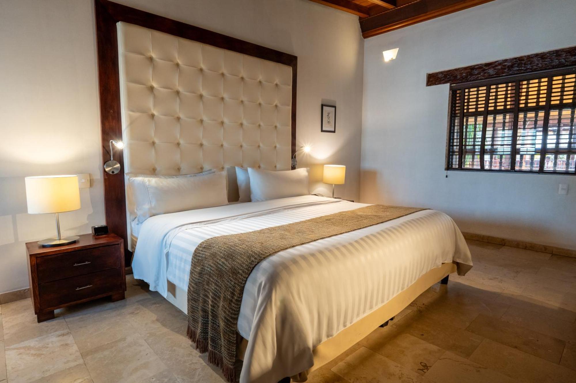 Kamer met Kingsize Bed