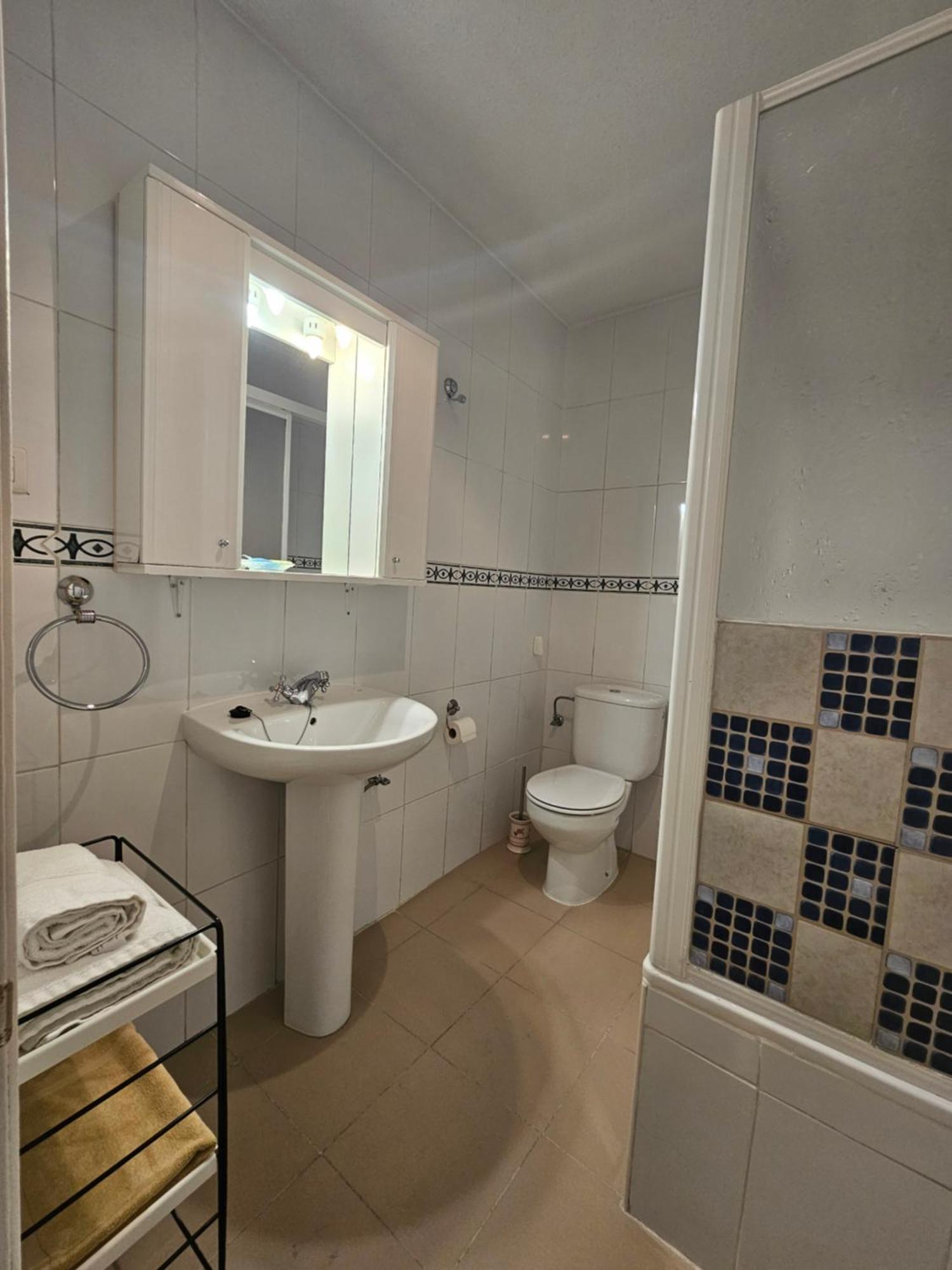 Single Room,1699006545:JPEG