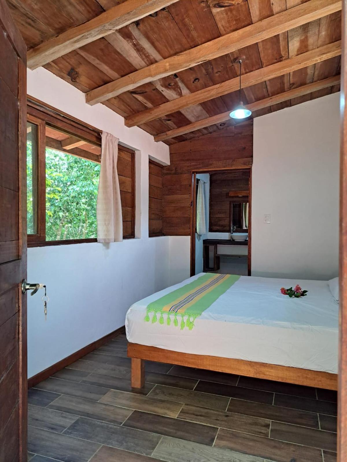 Quarto Queen com Varanda