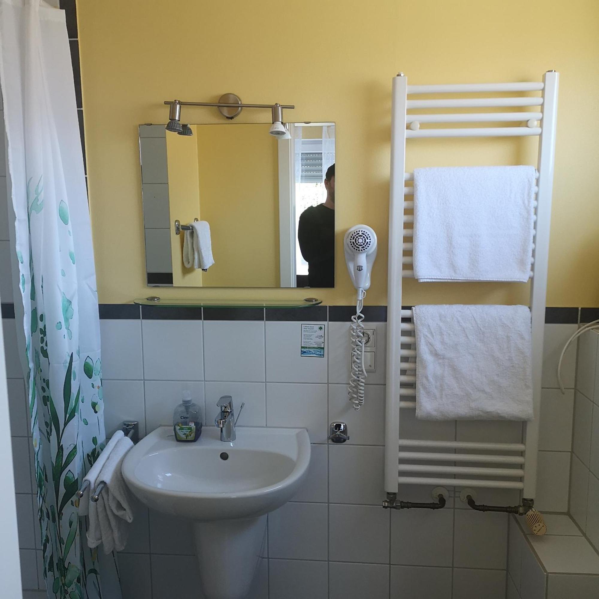 Doppelzimmer mit eigenem Bad