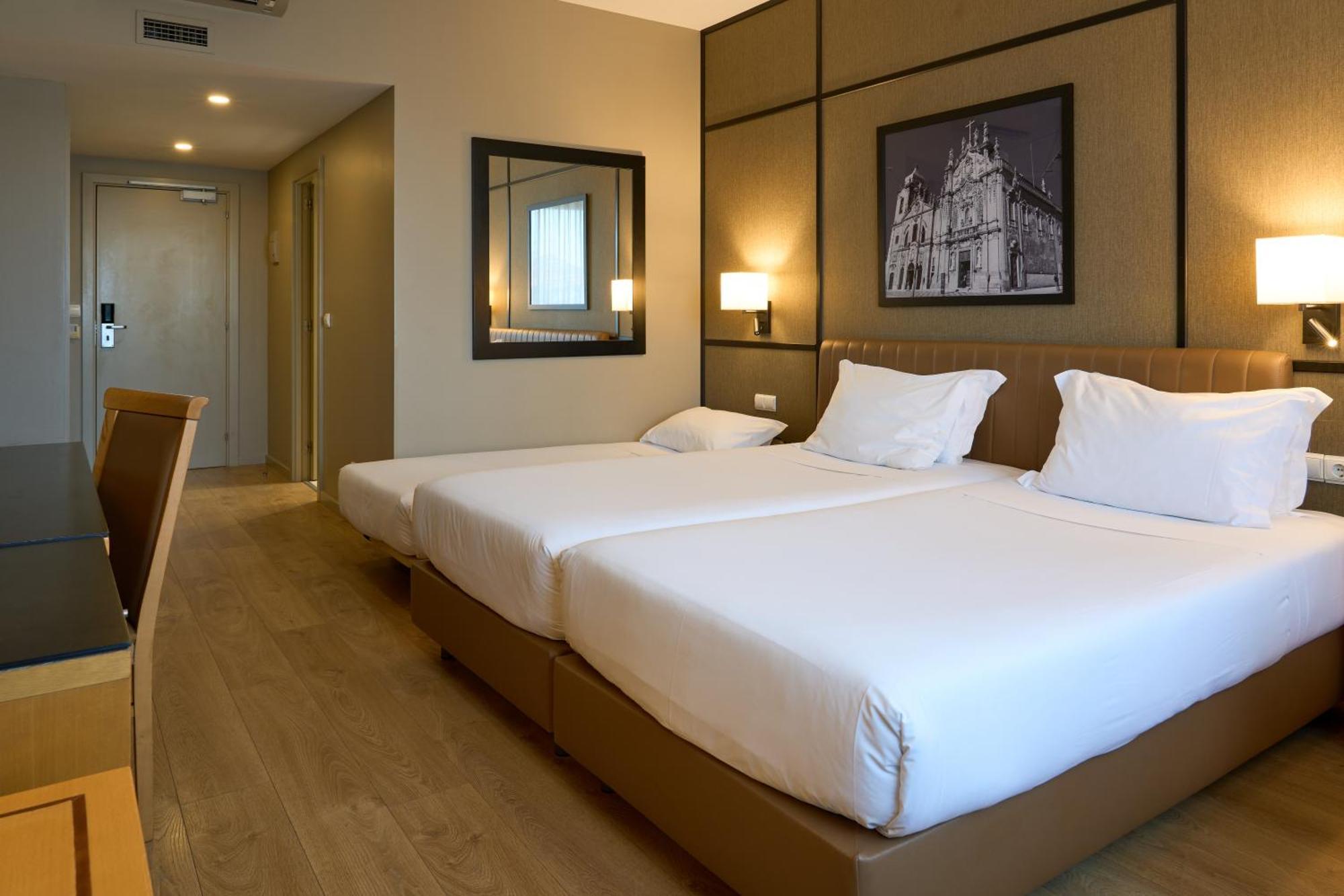 Chambre Lits Jumeaux Standard avec Lit d'Appoint