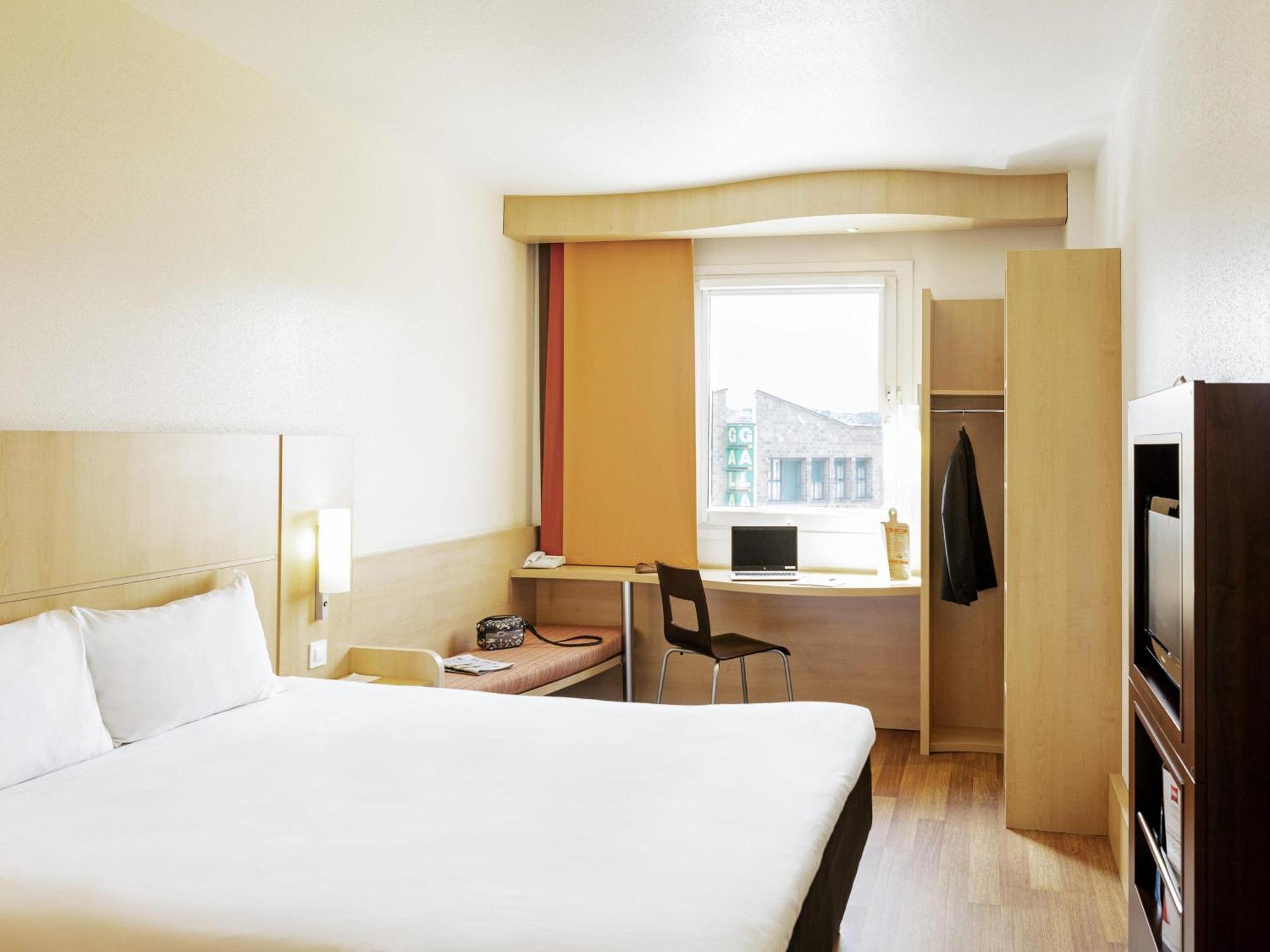 Standard Double Room,1742677116:JPEG