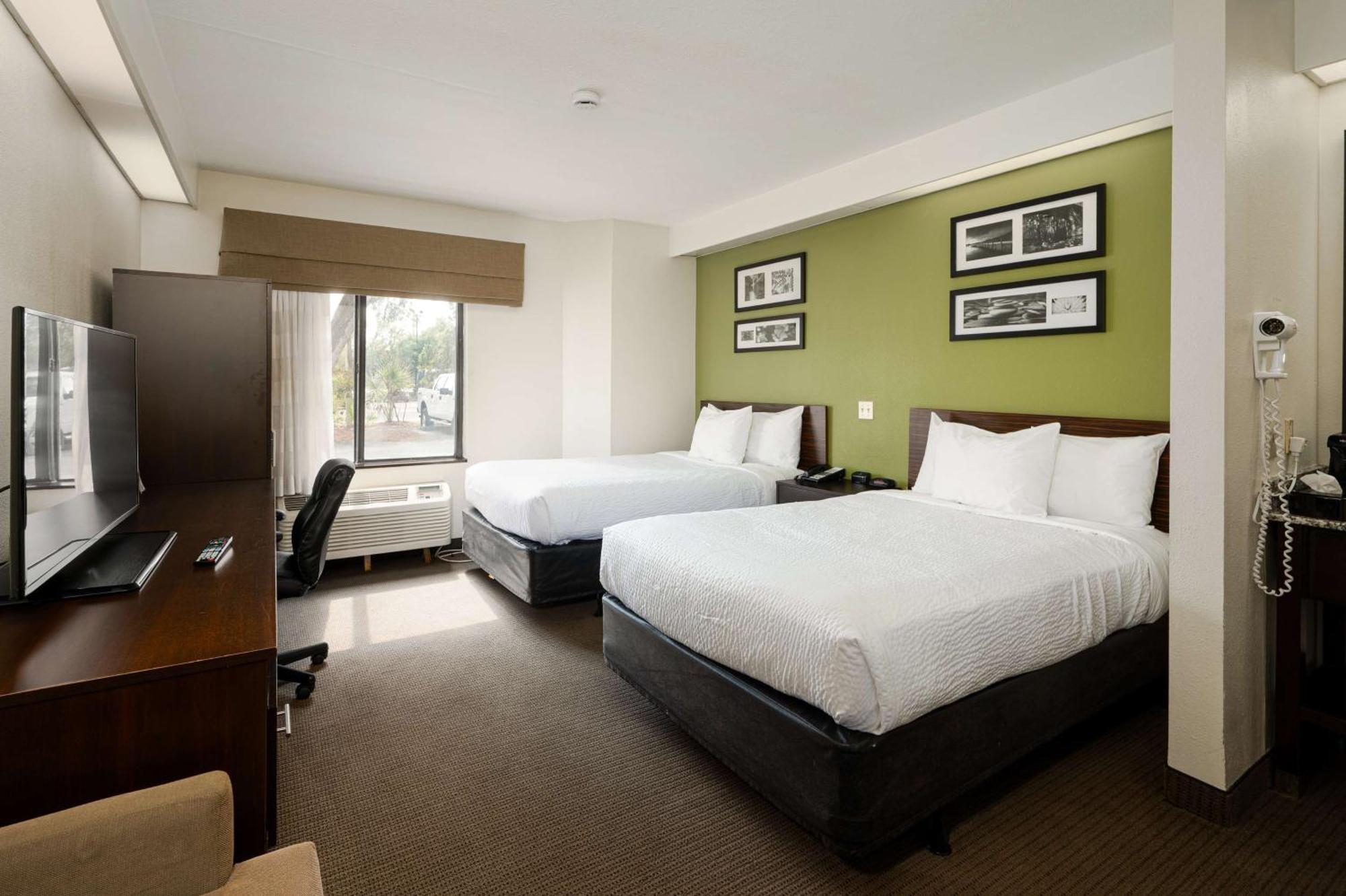 Queen Room with Two Queen Beds - Non-Smoking