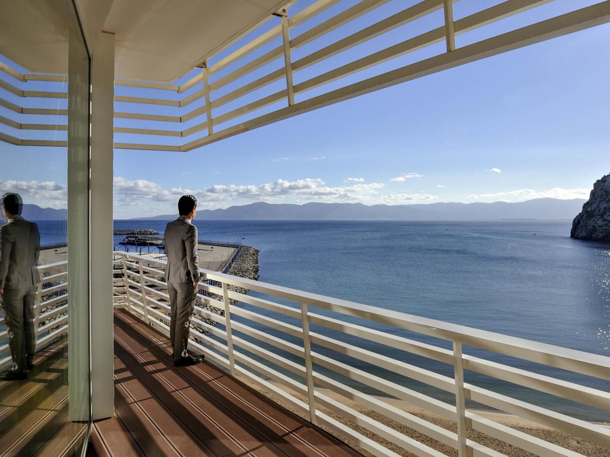 Superior King Room with Ocean View,1746923896:JPEG
