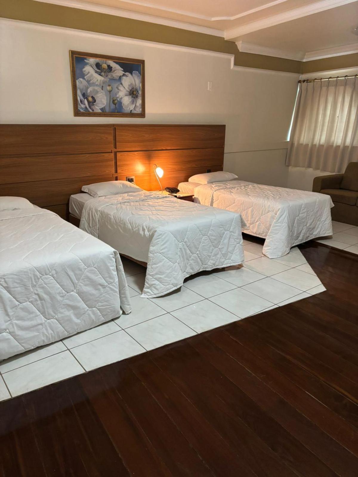 Quarto Triplo Standard