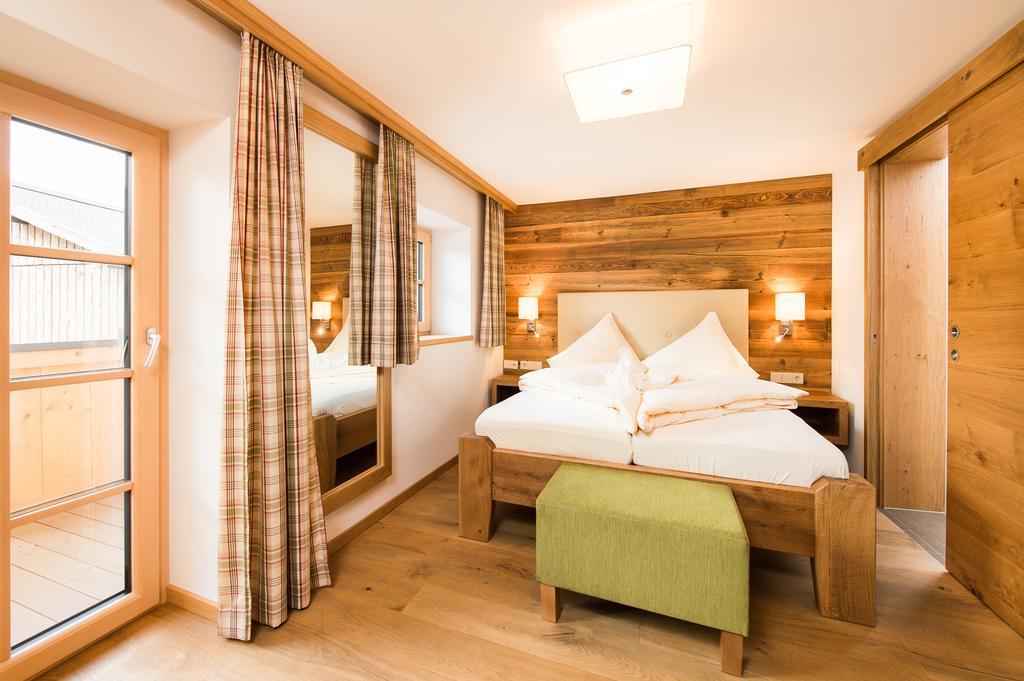 Doppelzimmer mit Balkon