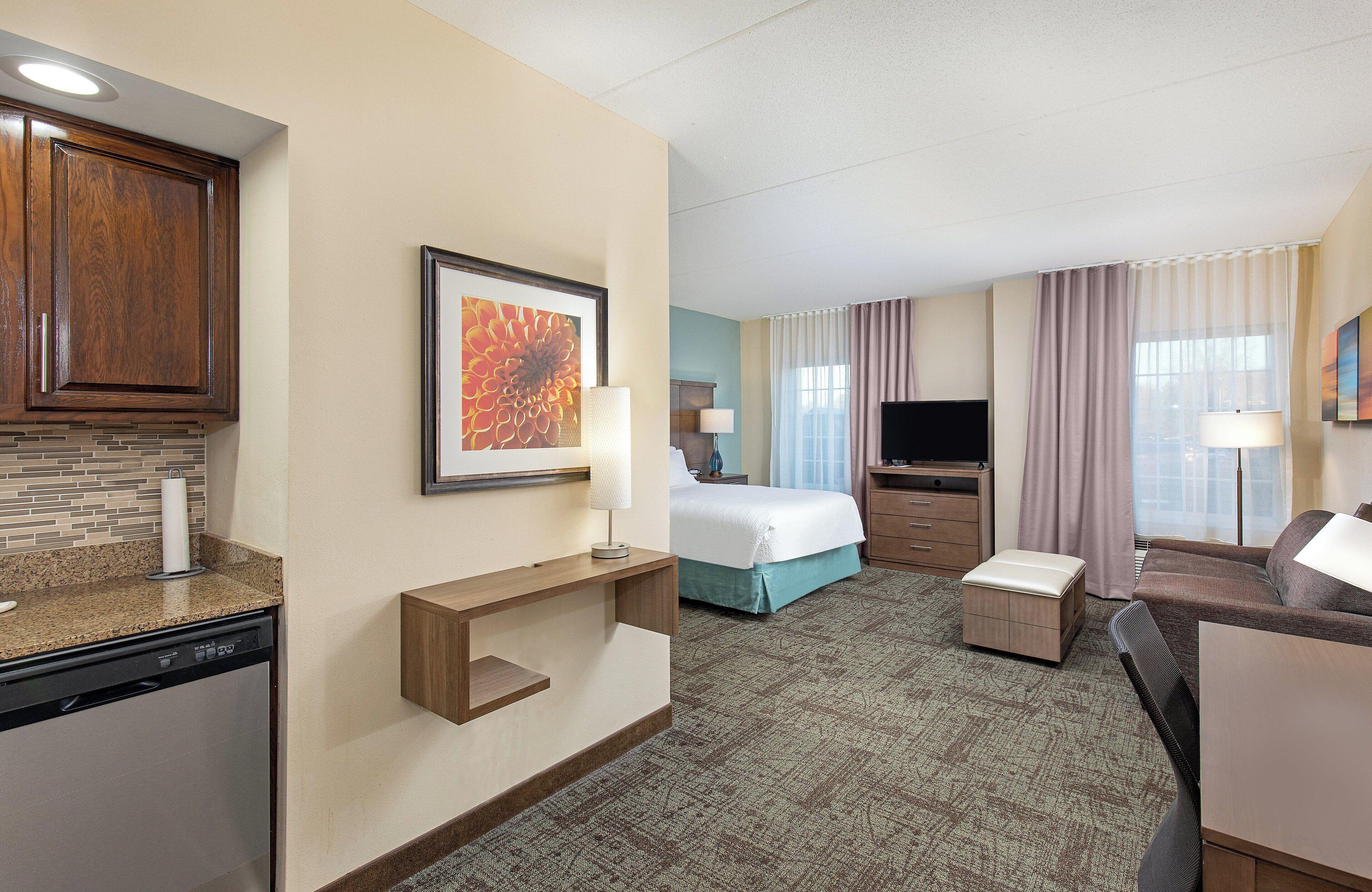 Queen Studio Suite
