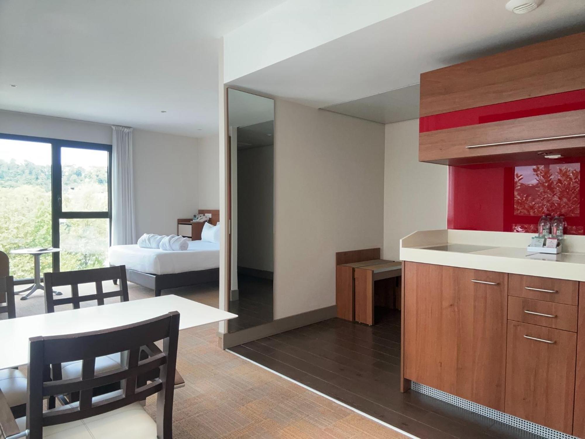 Appartement Familial (2 Adultes + 2 Enfants) - Accès au Spa et Piscine Non Inclus