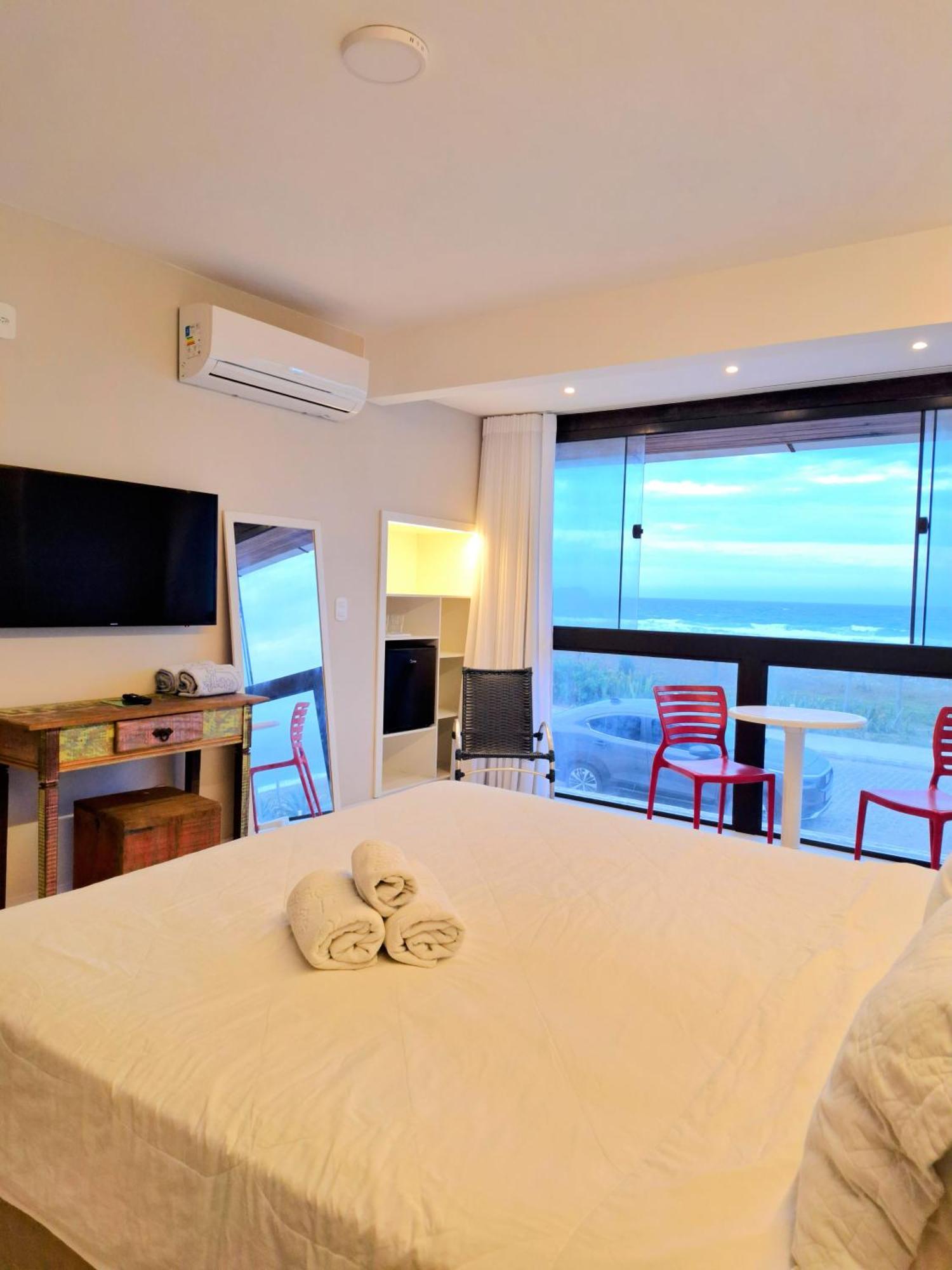 Deluxe Suite with Sea View,1706808341:JPEG