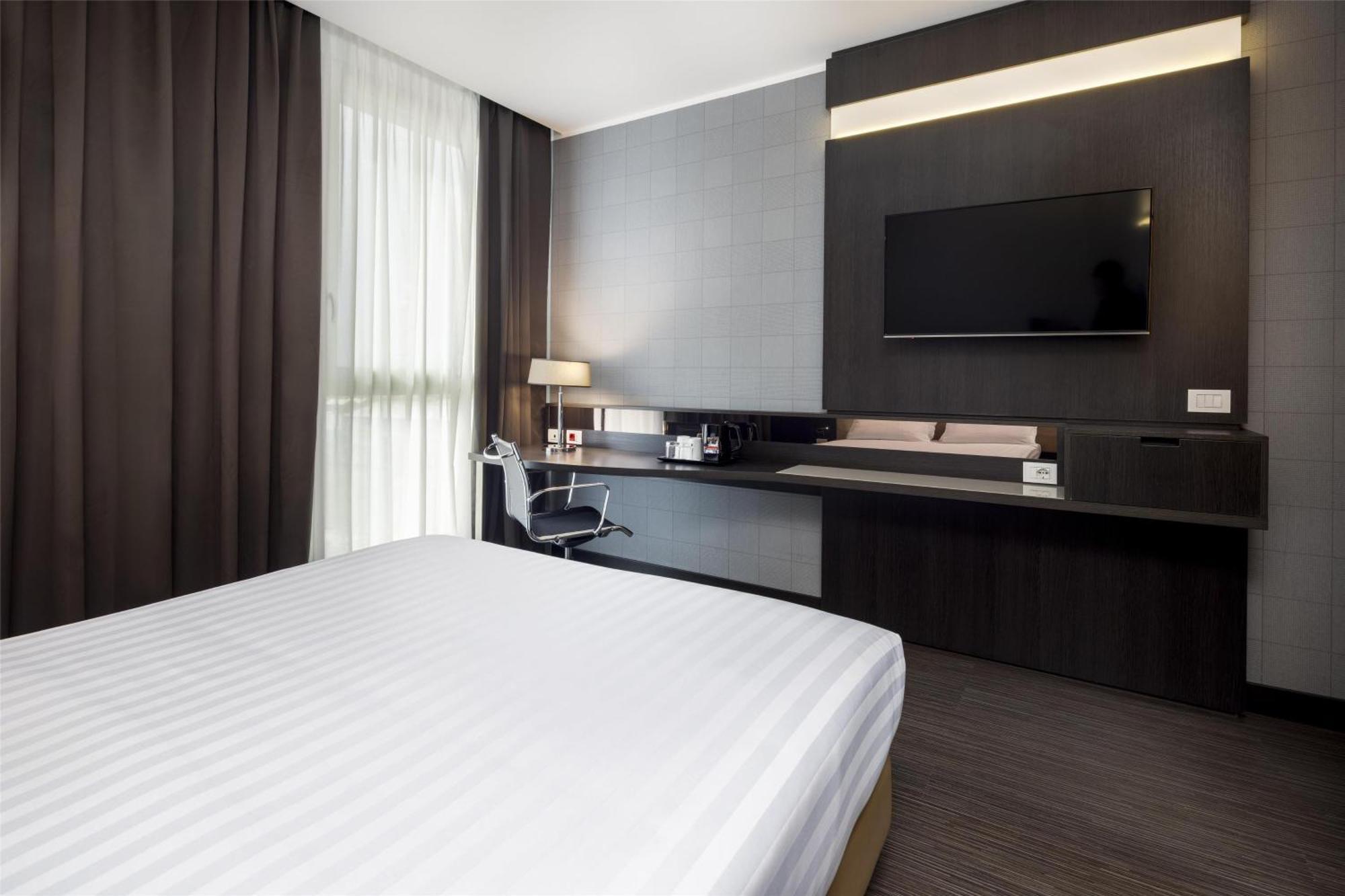 Habitación adaptada para personas con movilidad reducida - 1 cama grande - No fumadores