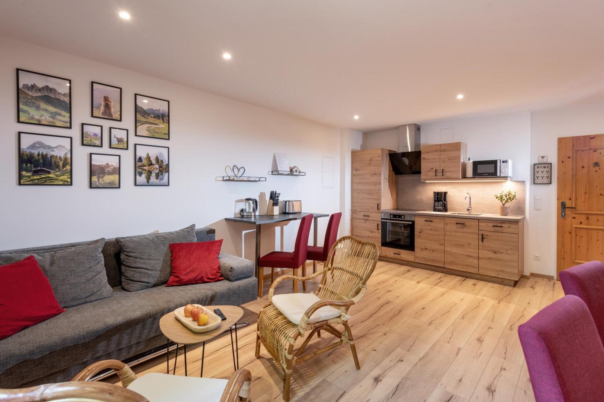 Apartment mit Balkon