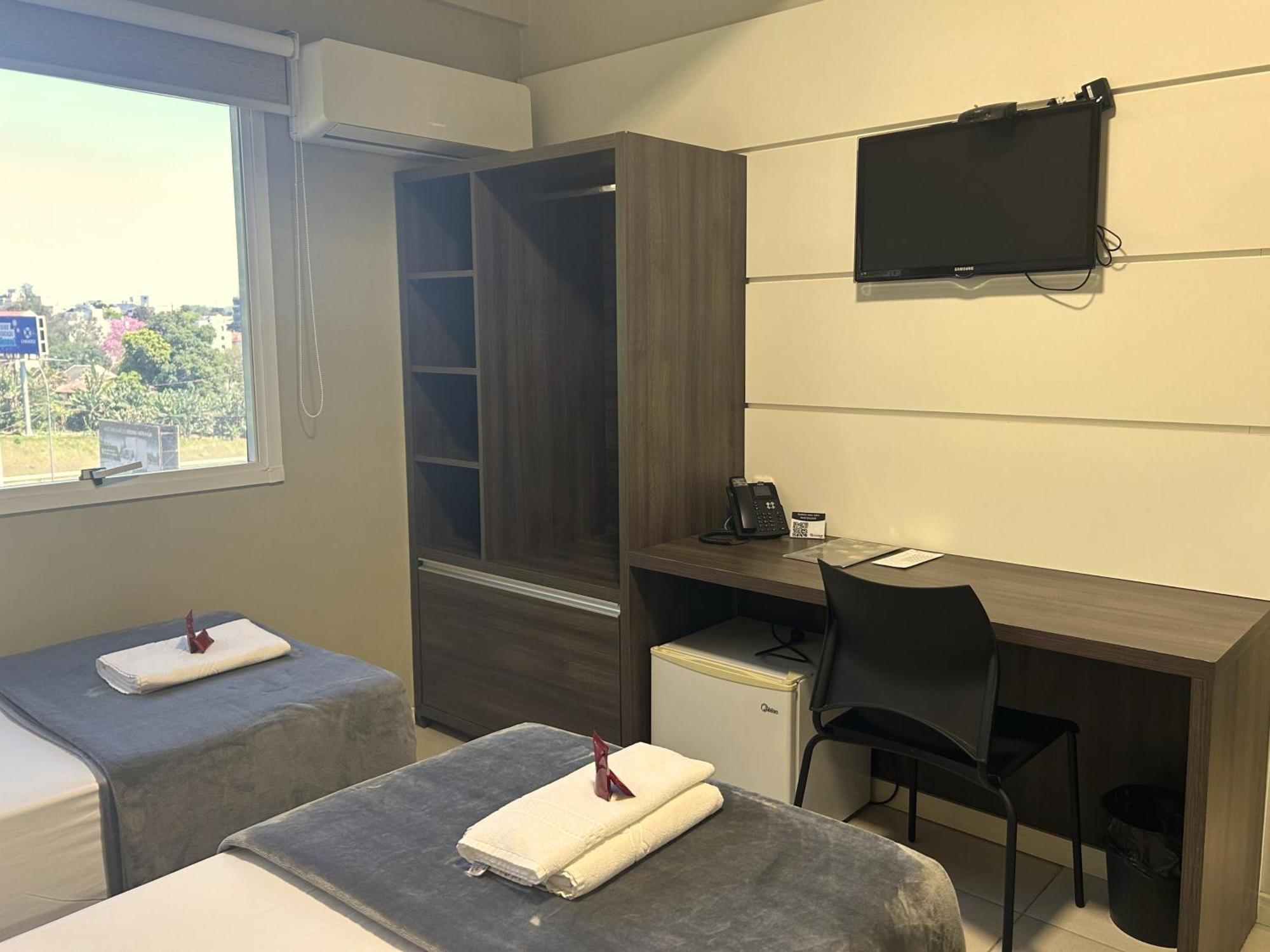 Quarto Superior com Cama Queen-size