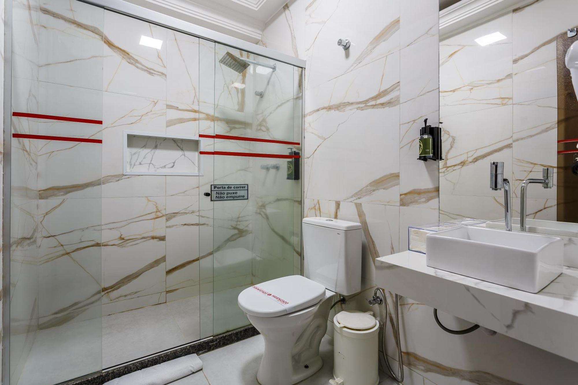 Standard Suite,1706876281:JPEG