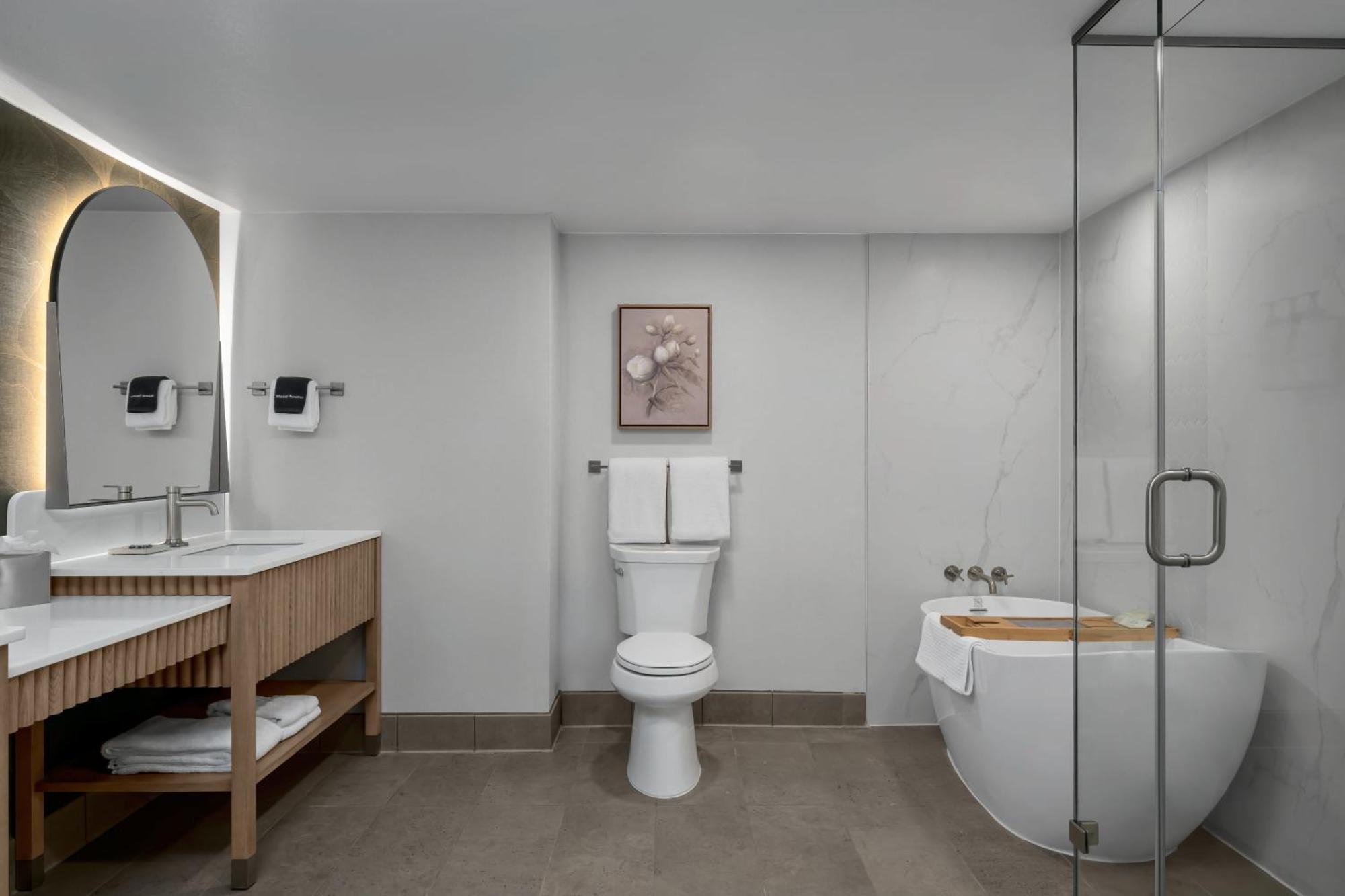 King Suite,1706893043:JPEG