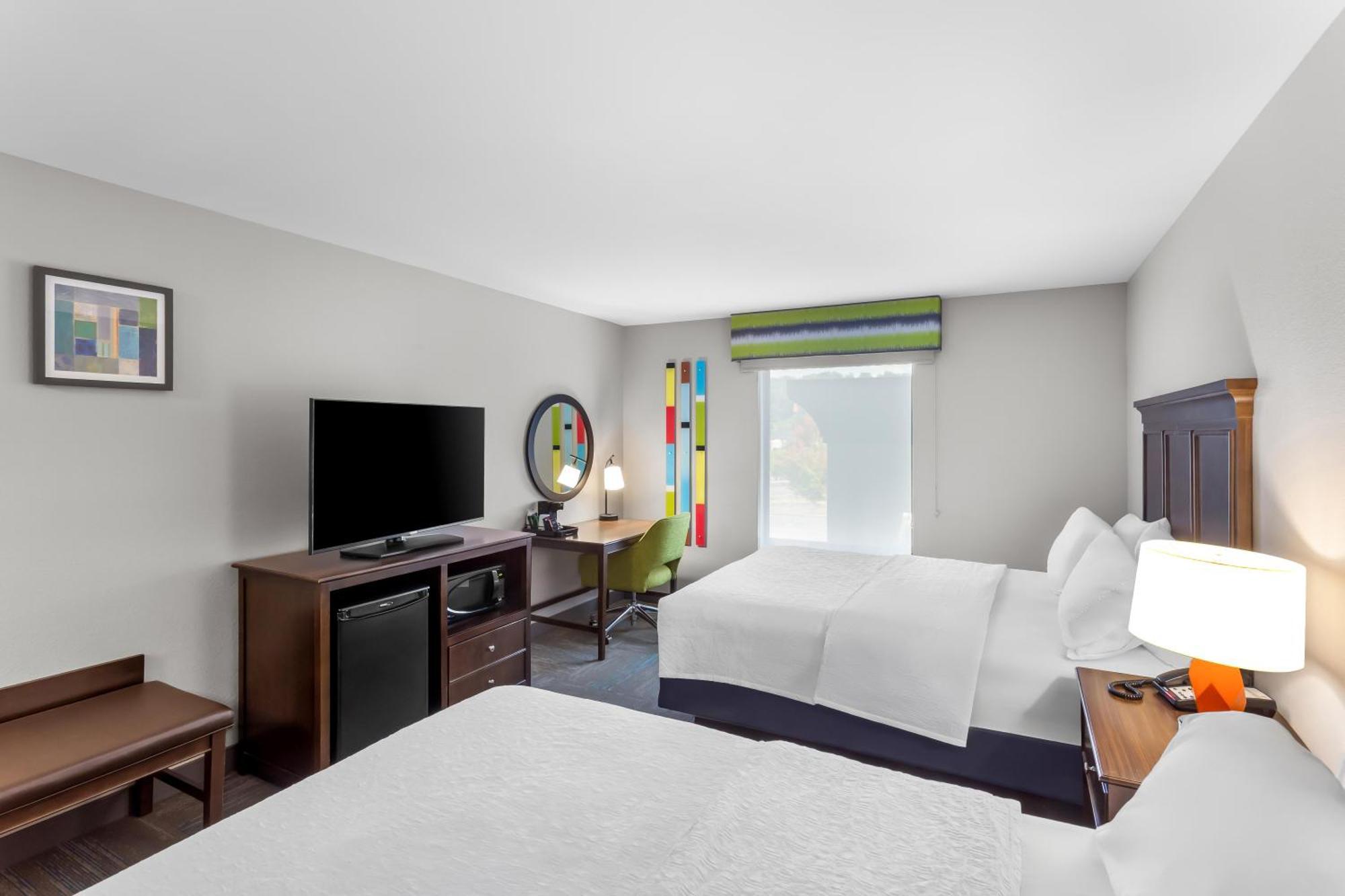 Room with Two Queen Beds - Non-Smoking