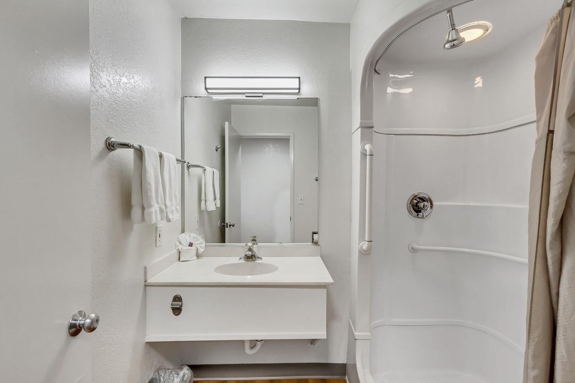 Double Room - Non-Smoking