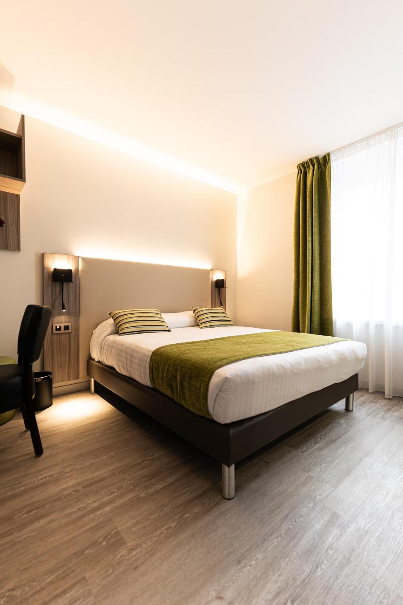 Chambre Double - Accessible aux Personnes à Mobilité Réduite