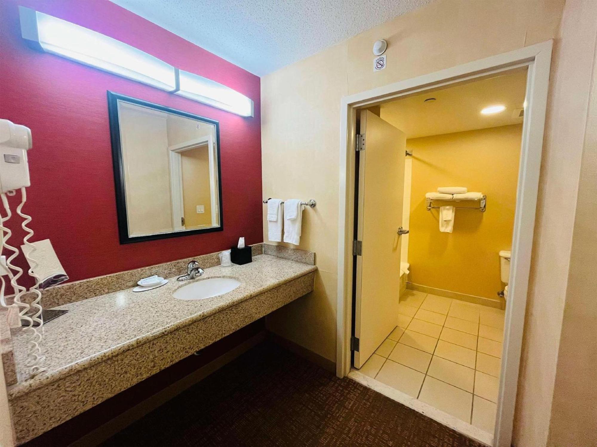 1 Bedroom Suite 2 Queen beds,1710614800:JPEG