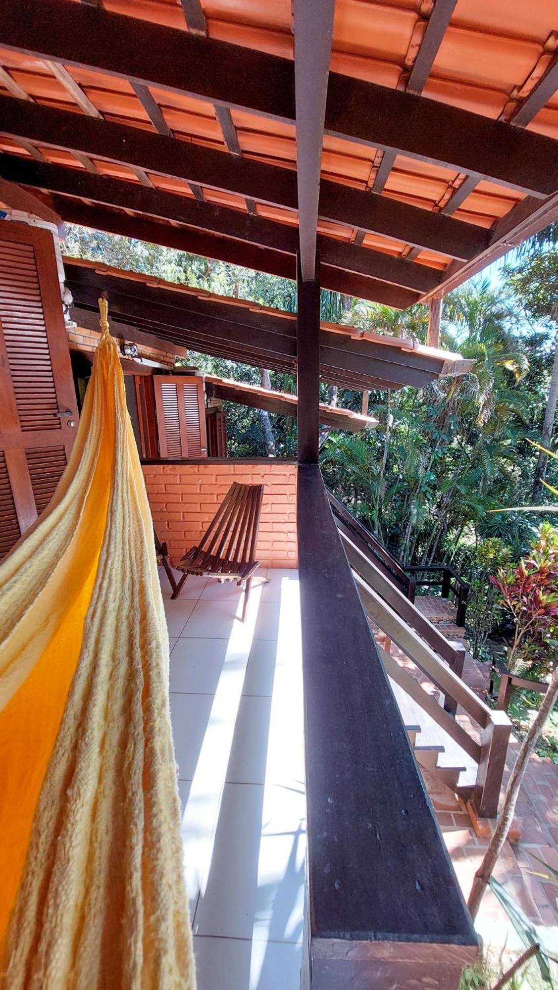 Suíte com Vista do Jardim