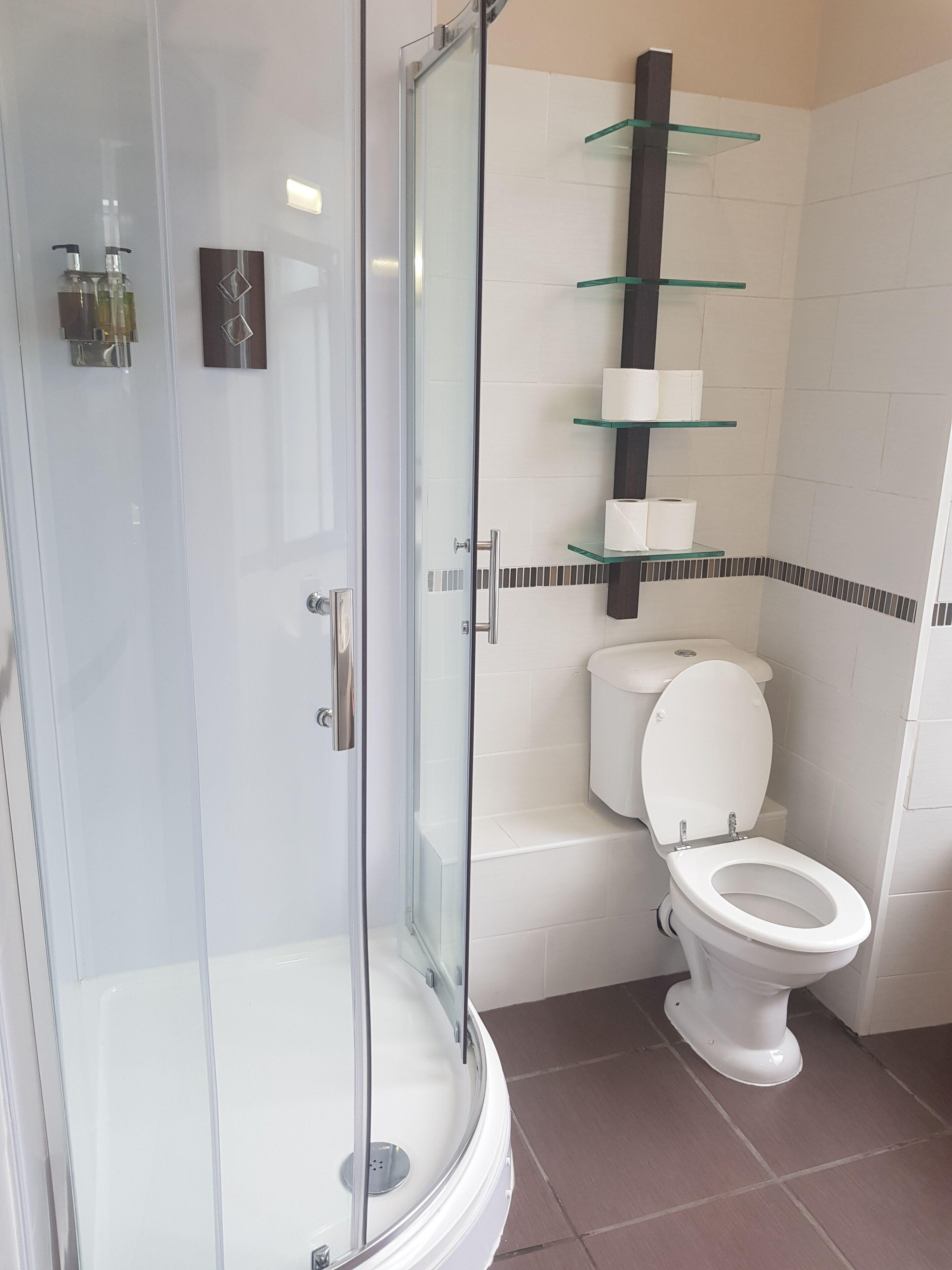 Small Double Room,1516379023:JPEG