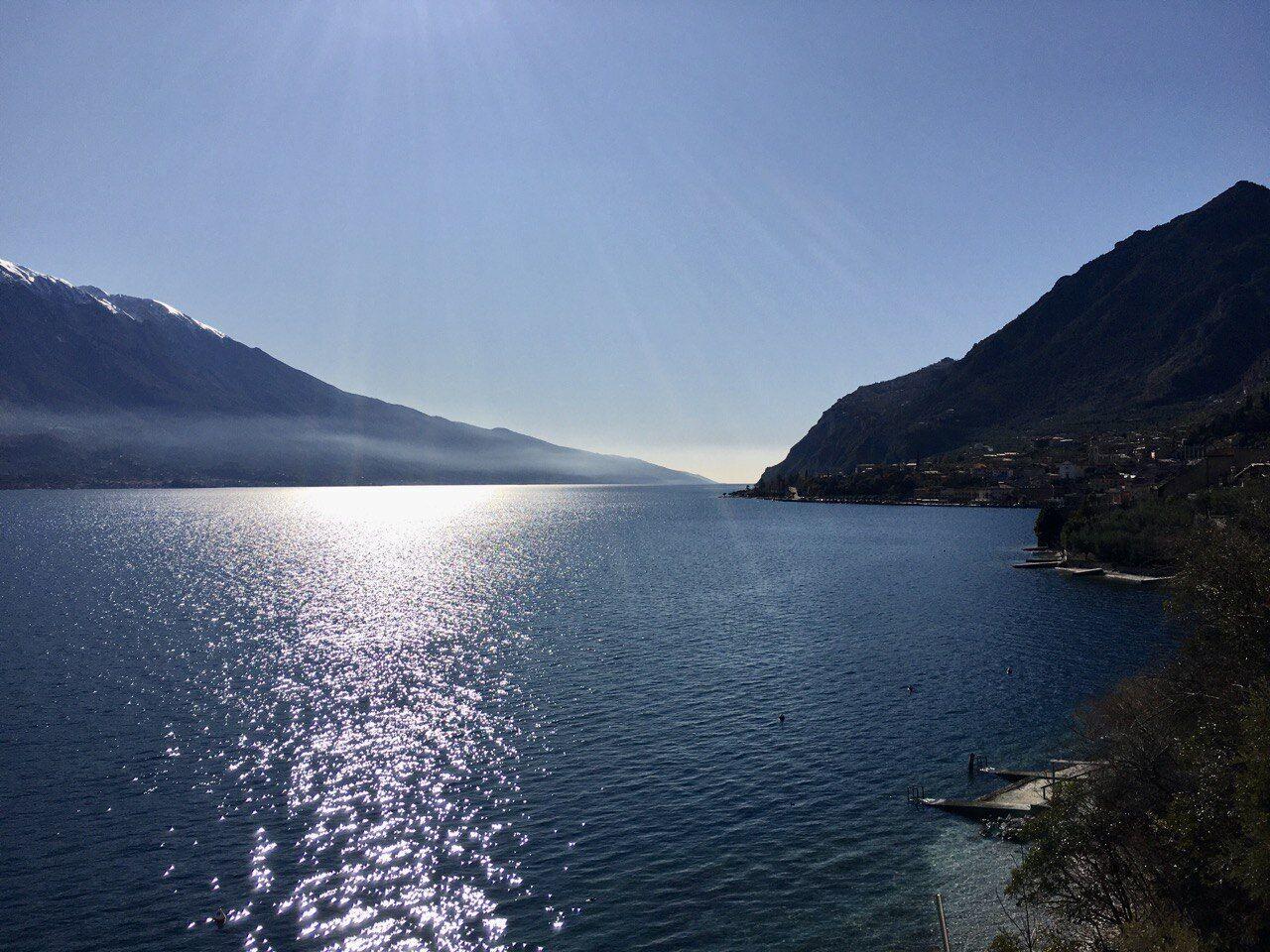 Camera Tripla con Vista Lago