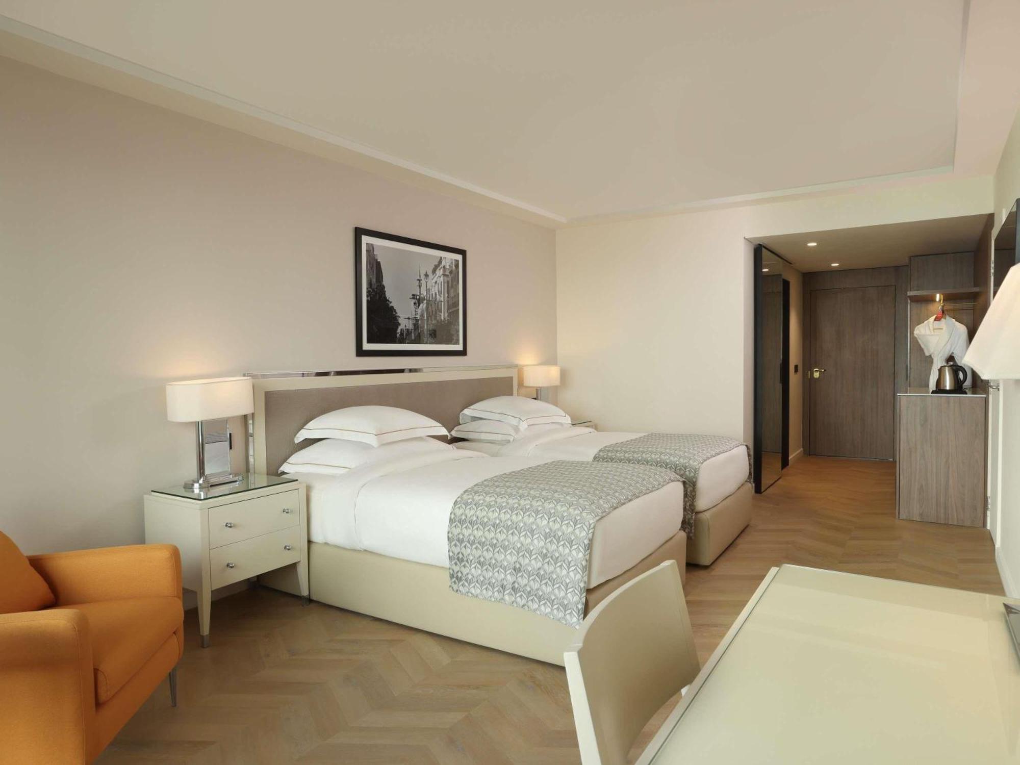 Executive Twin Room with City View