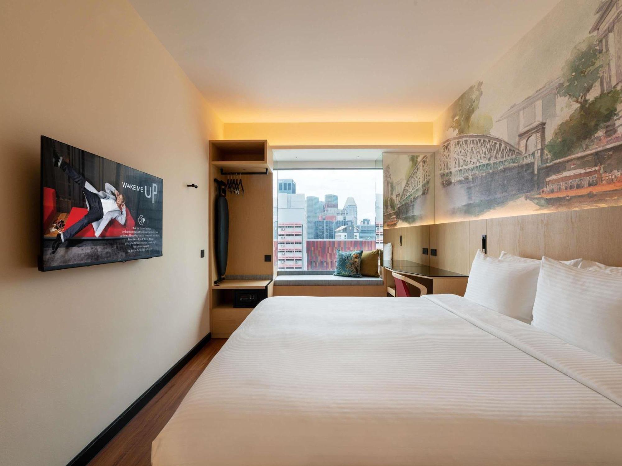 Superior Room - King Bed