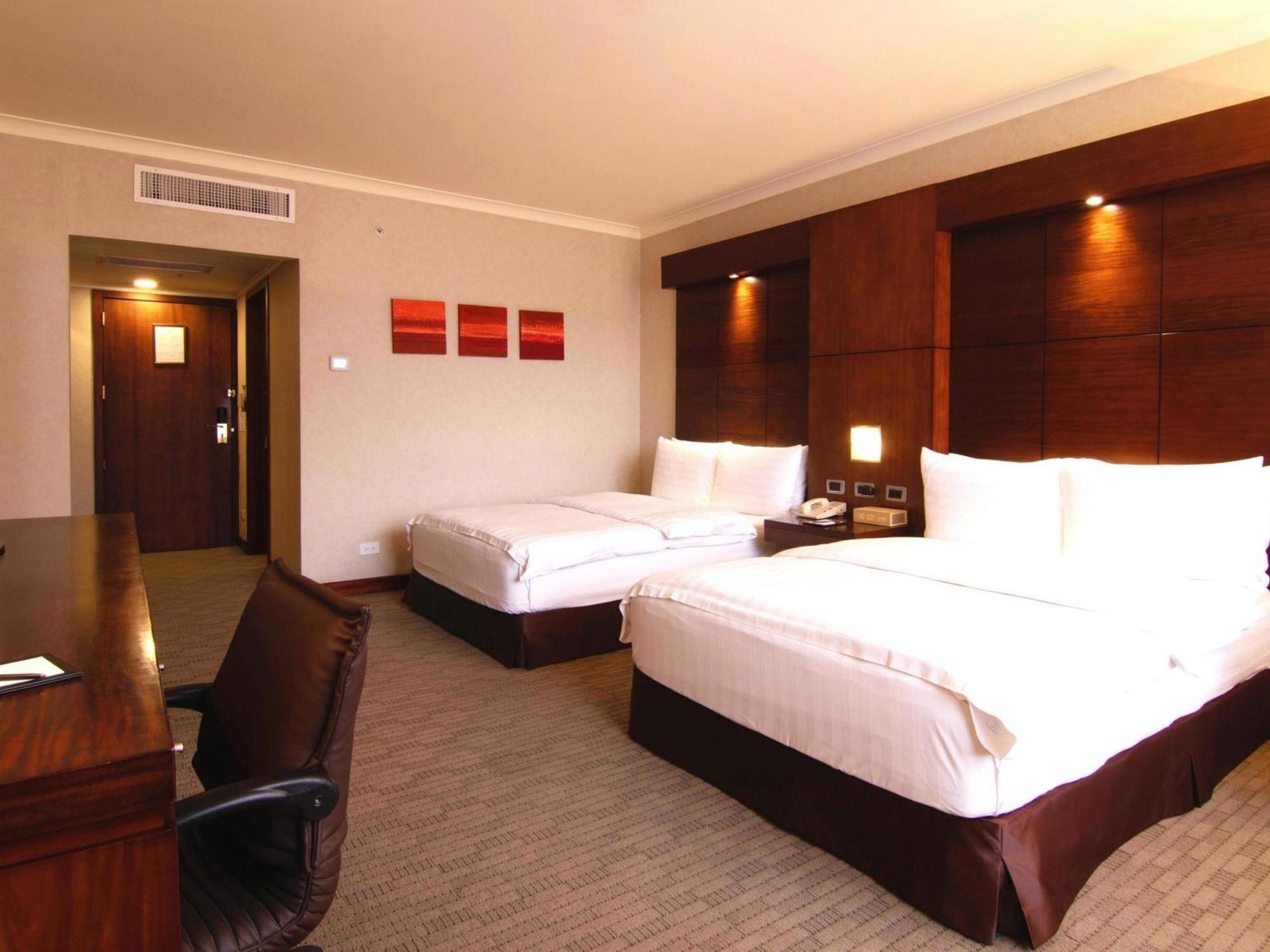Quarto Executivo Swiss com 2 Camas de Solteiro