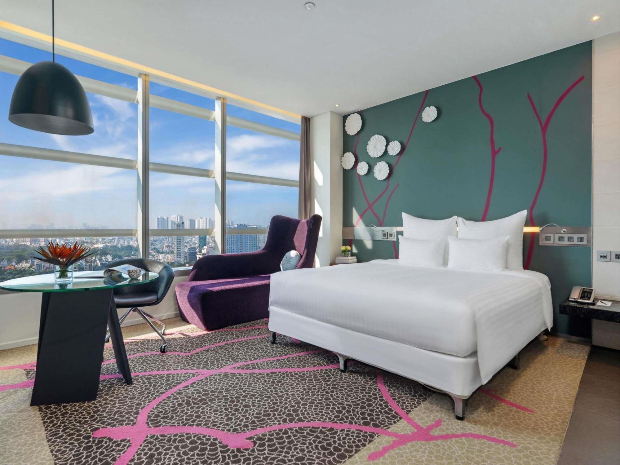 Executive King Room with Executive Lounge Access