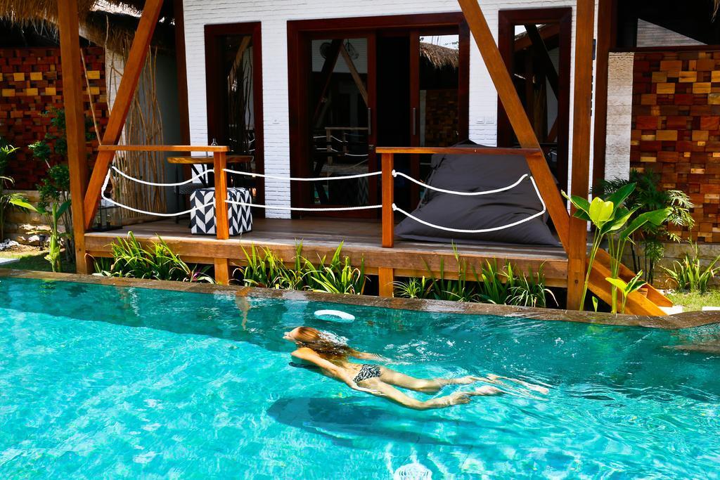 Deluxe Twin with Pool View