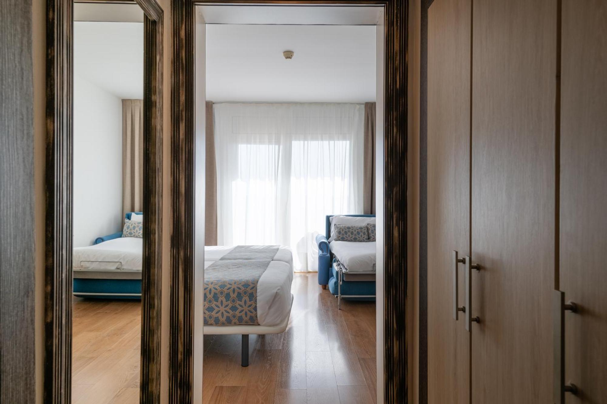 Habitación Triple con vistas al mar