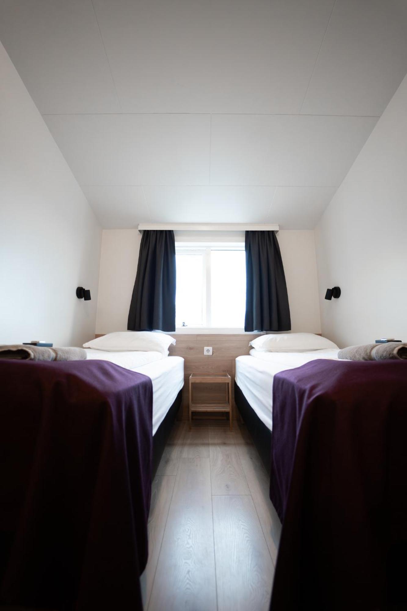 Doppel- oder Zweibettzimmer